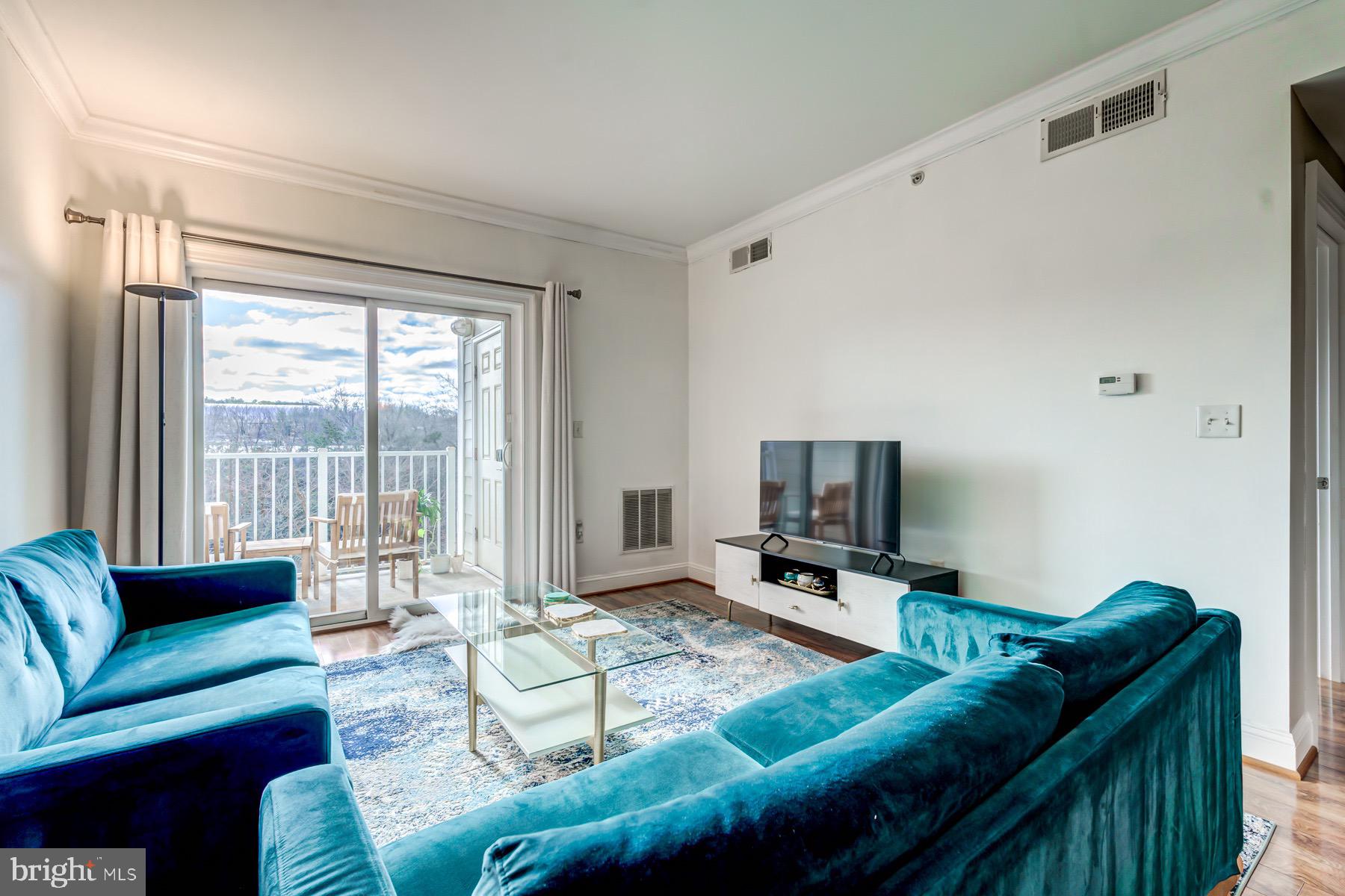 ISABELLA AT MONTICELLO MEWS - Residential