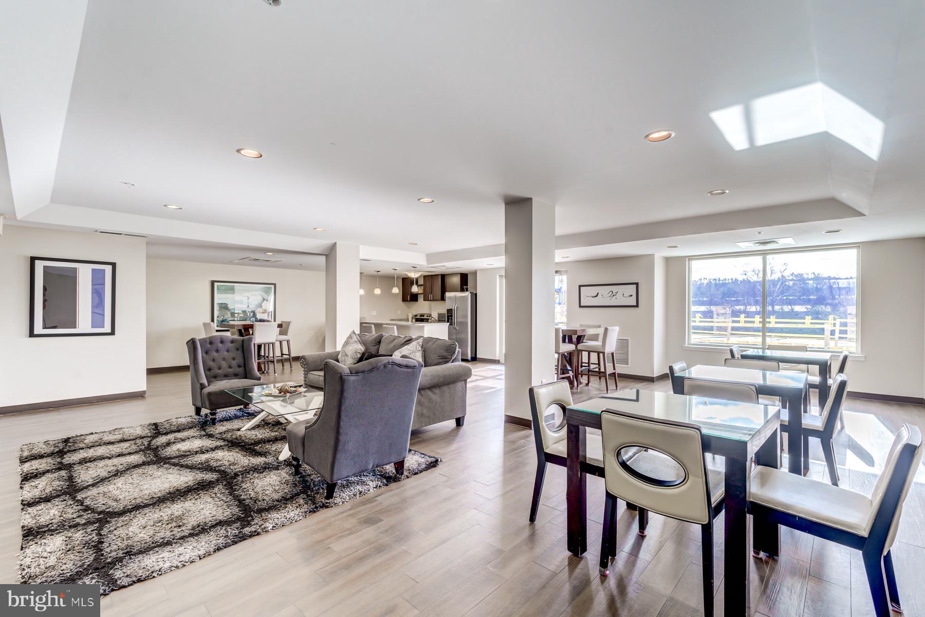 ISABELLA AT MONTICELLO MEWS - Residential