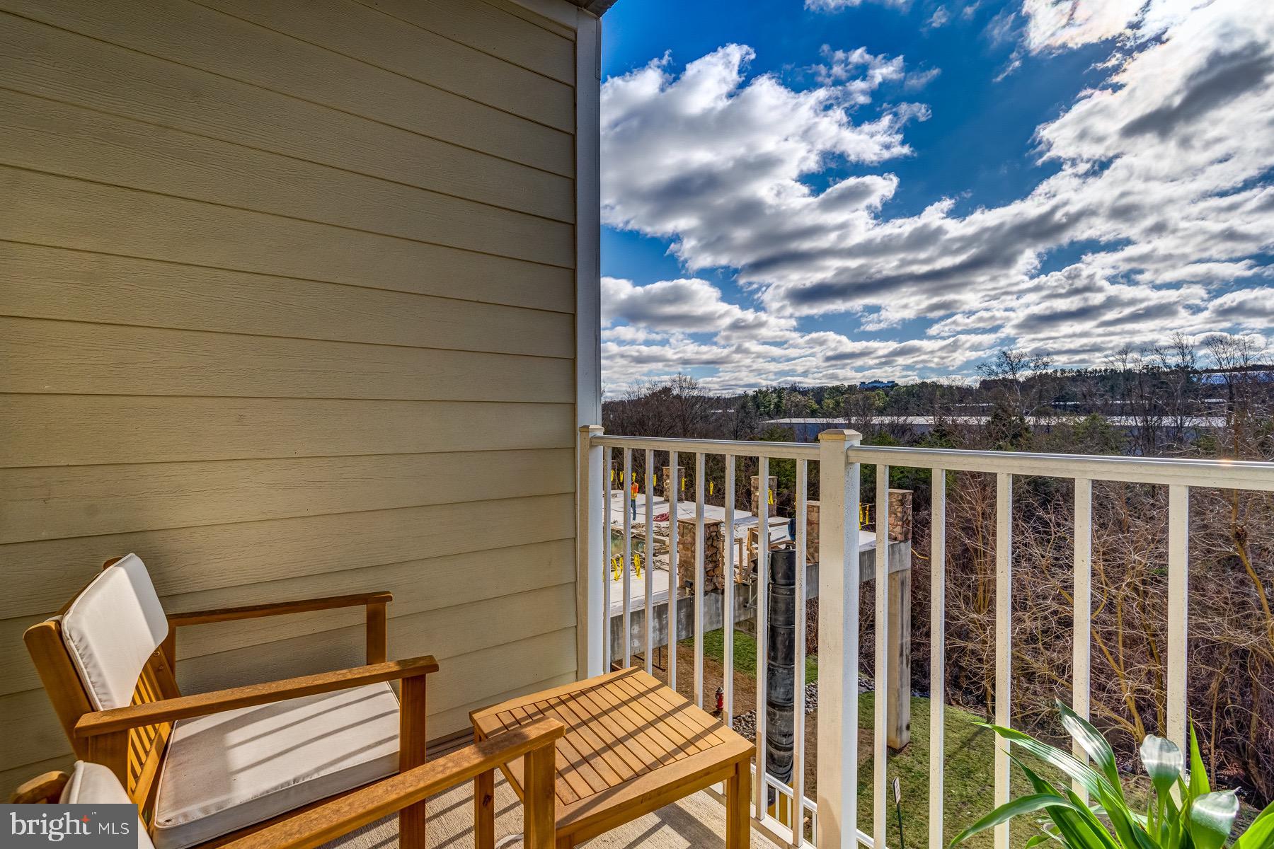 ISABELLA AT MONTICELLO MEWS - Residential
