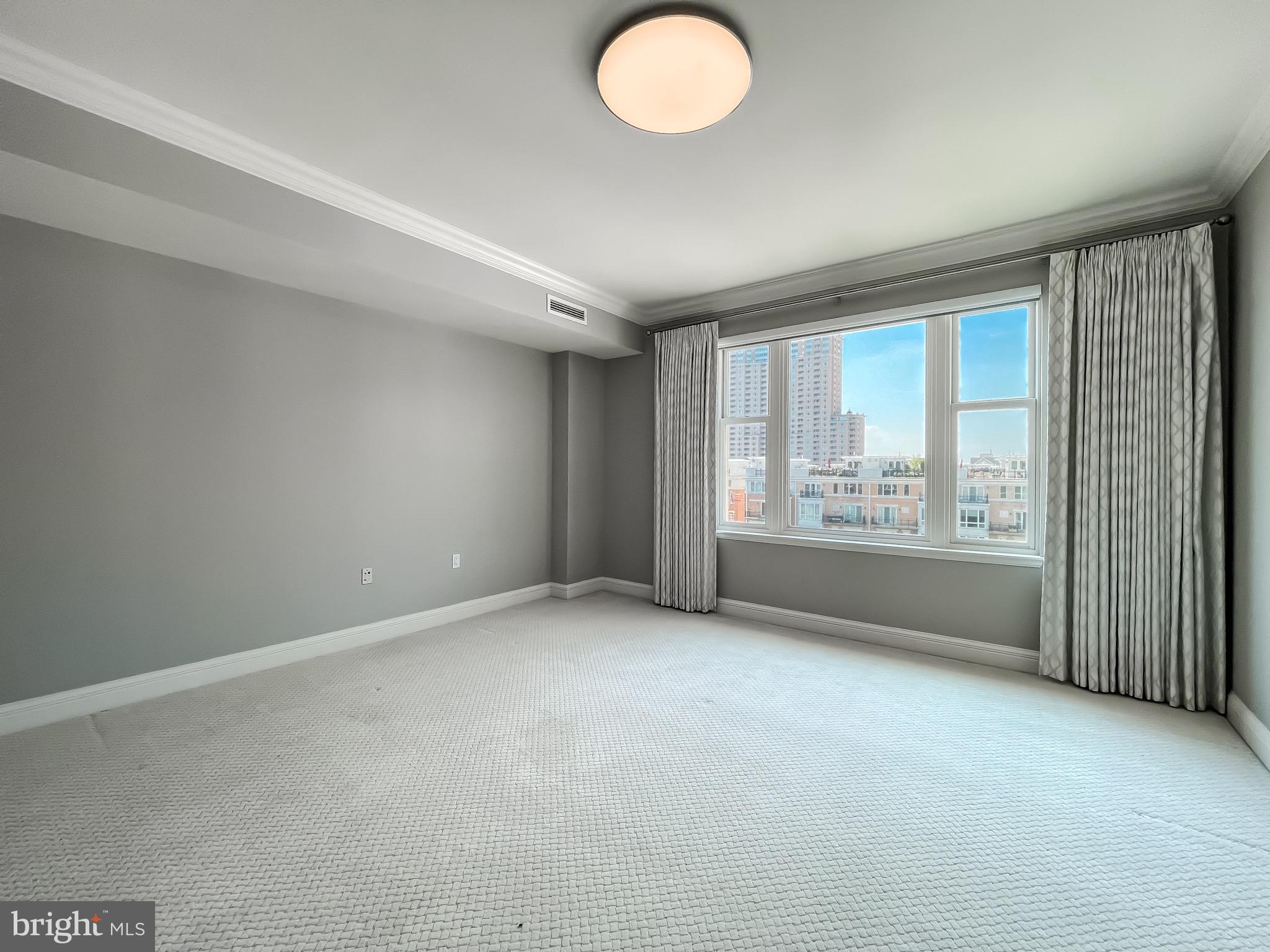 INNER HARBOR - Residential Lease