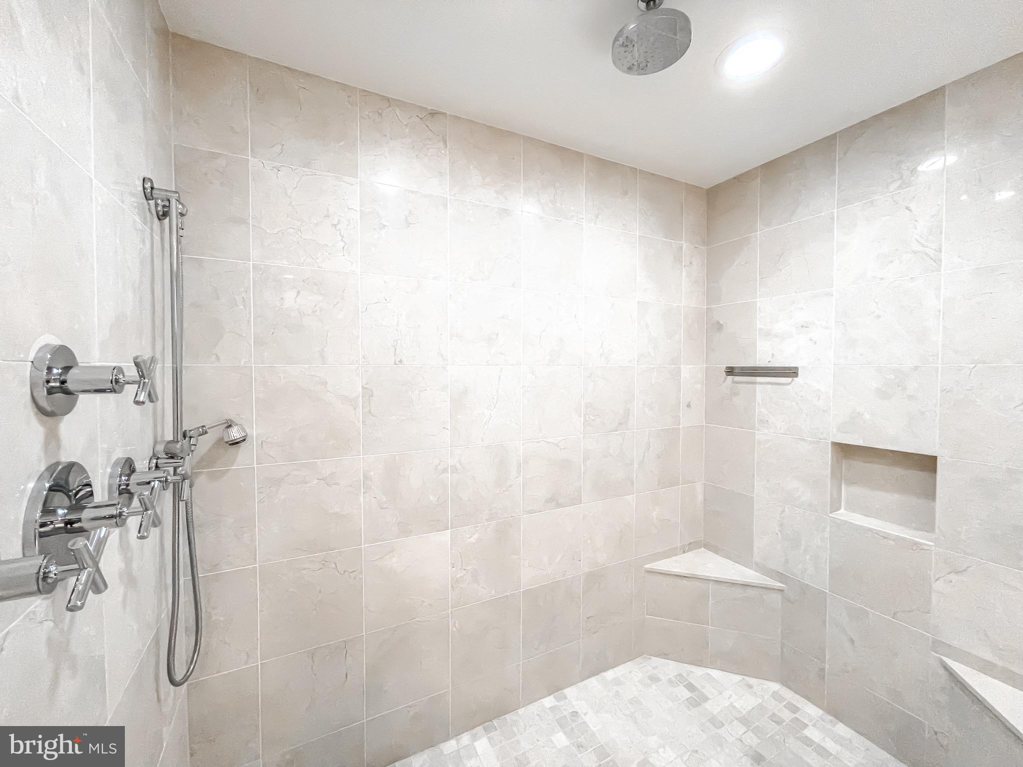 INNER HARBOR - Residential Lease