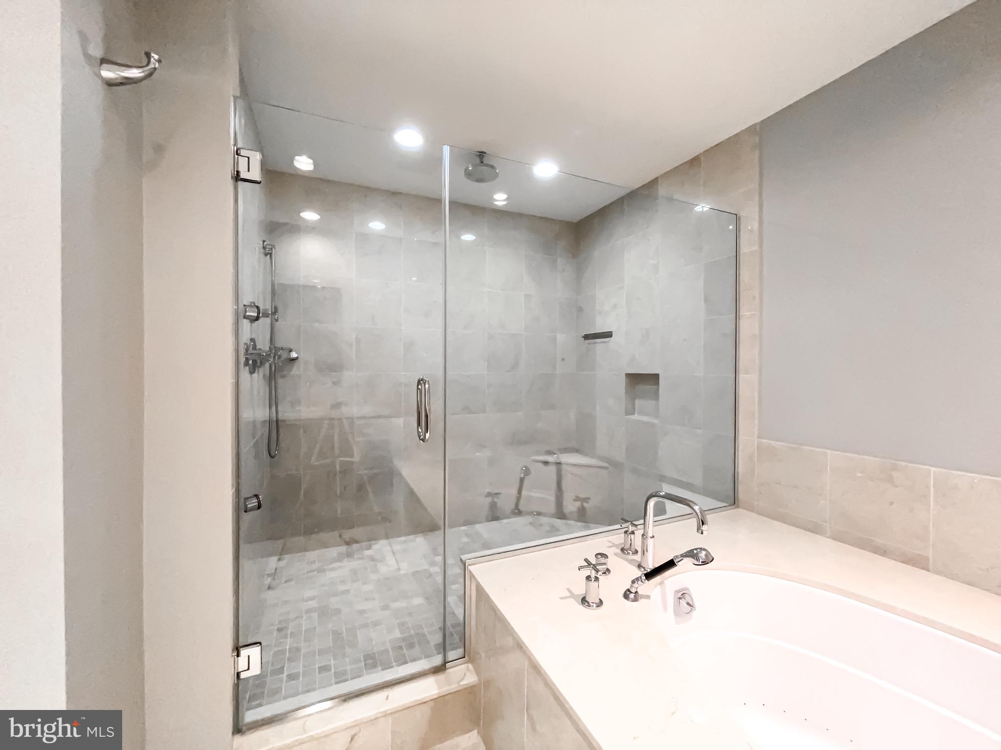 INNER HARBOR - Residential Lease