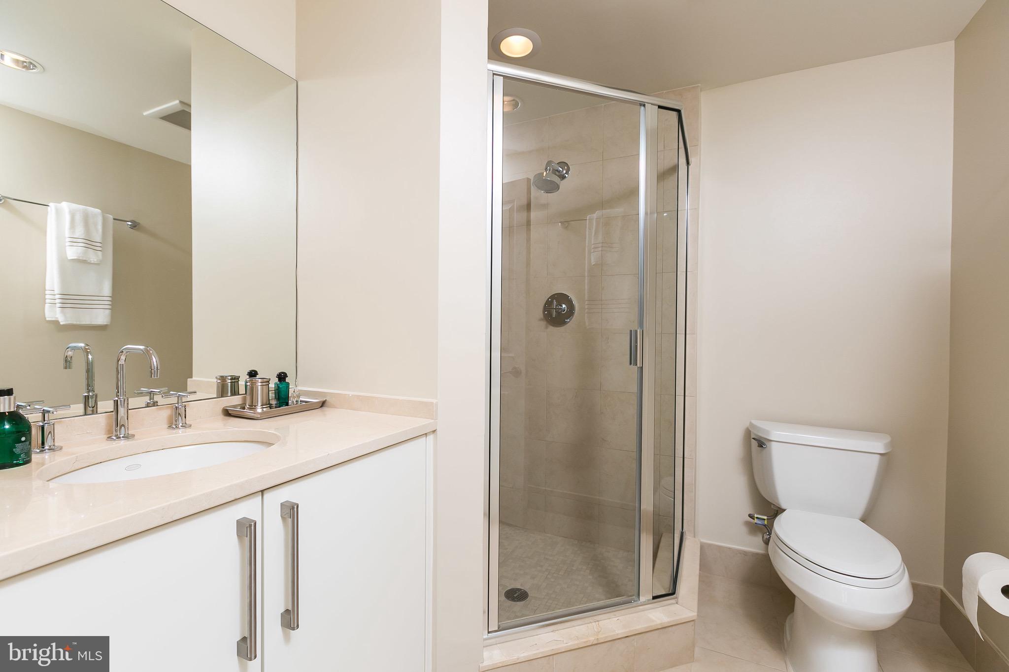 INNER HARBOR - Residential Lease