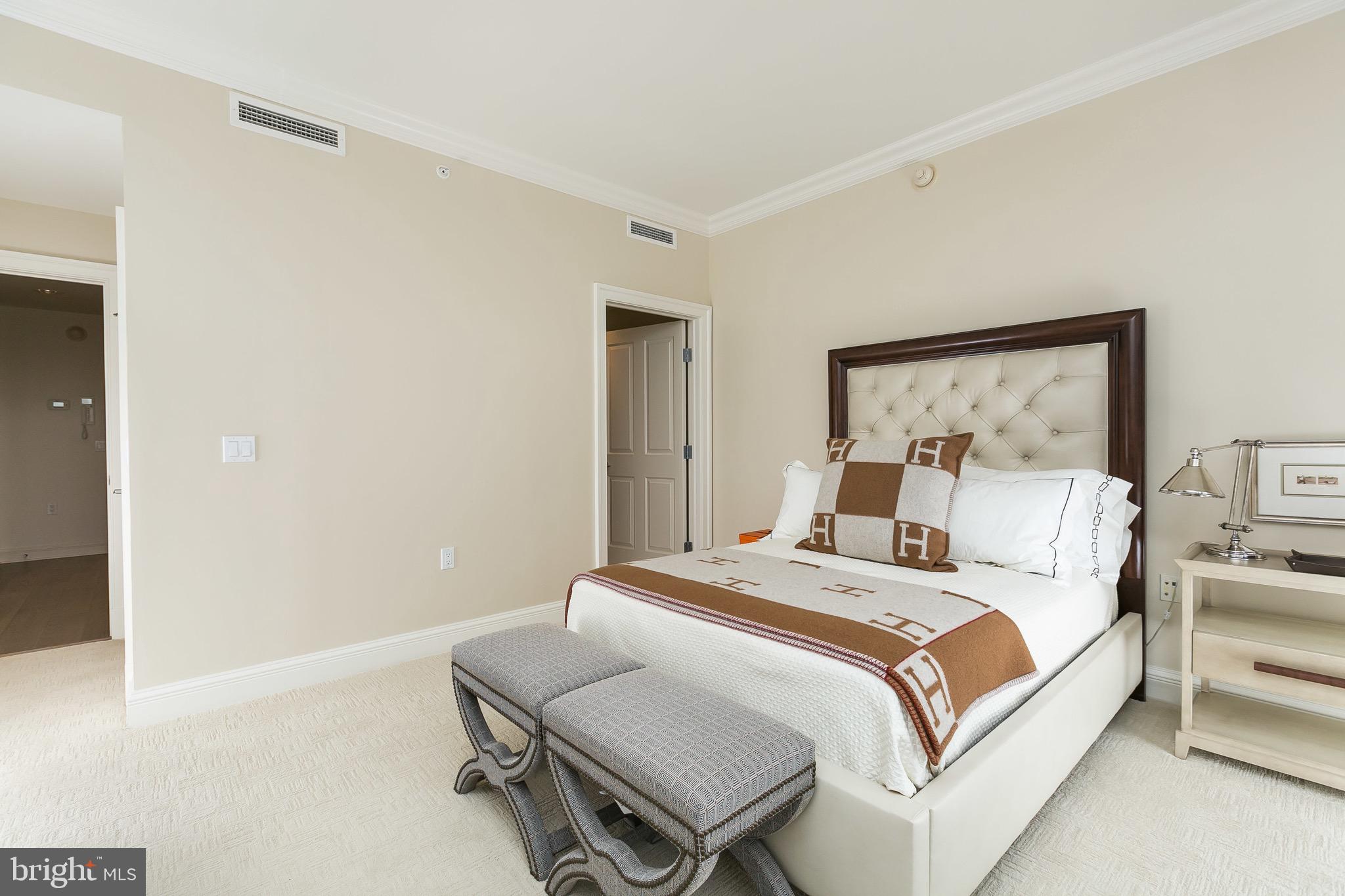 INNER HARBOR - Residential Lease