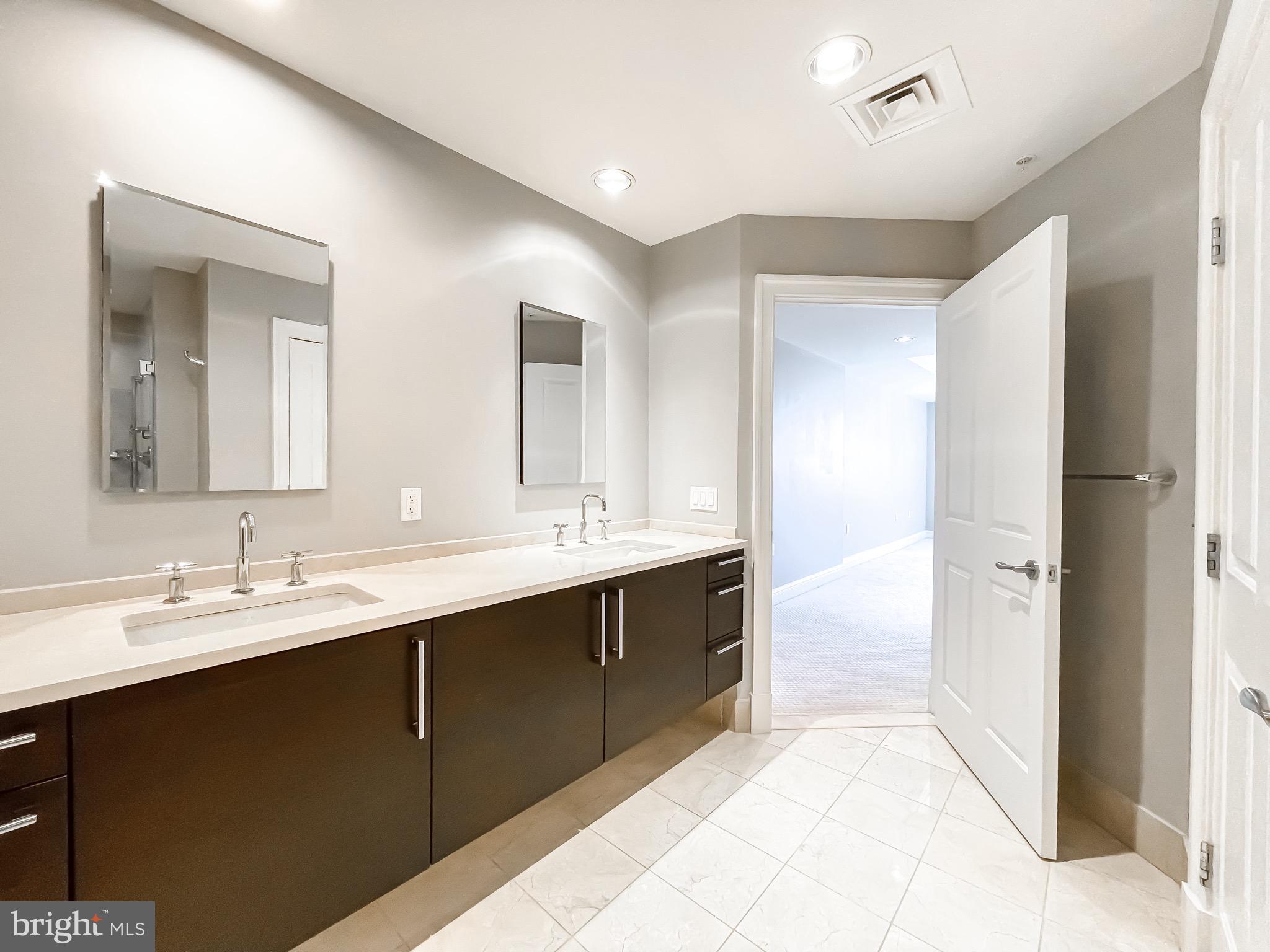 INNER HARBOR - Residential Lease