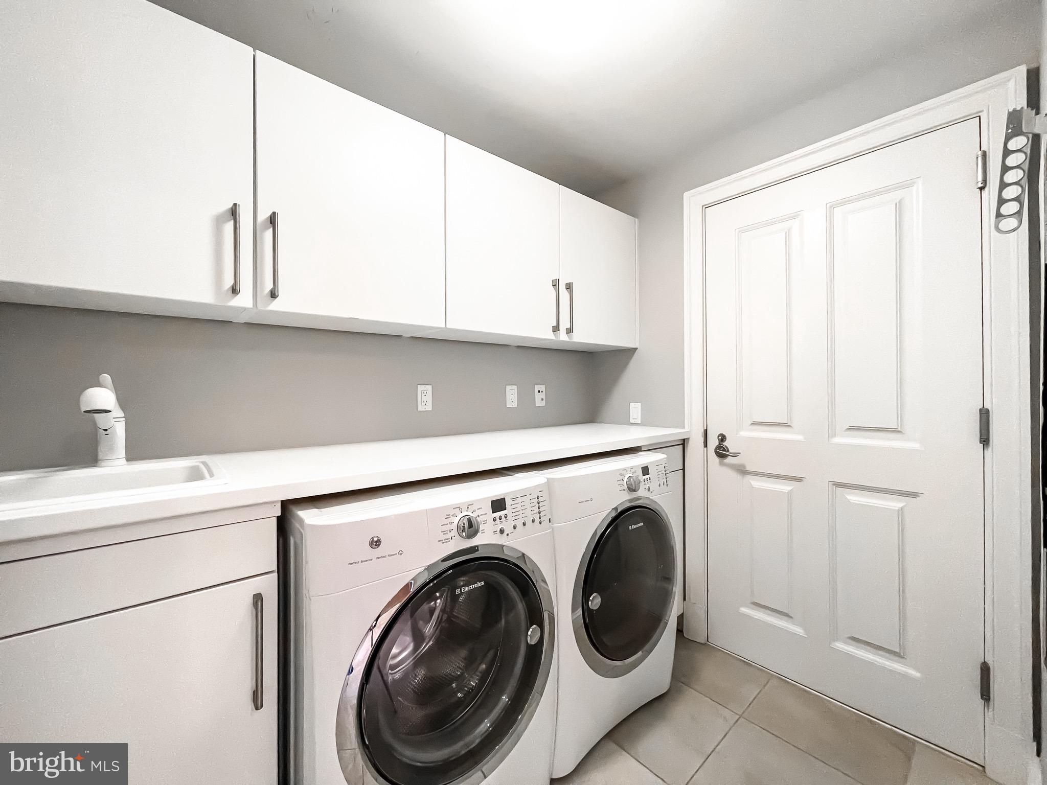 INNER HARBOR - Residential Lease