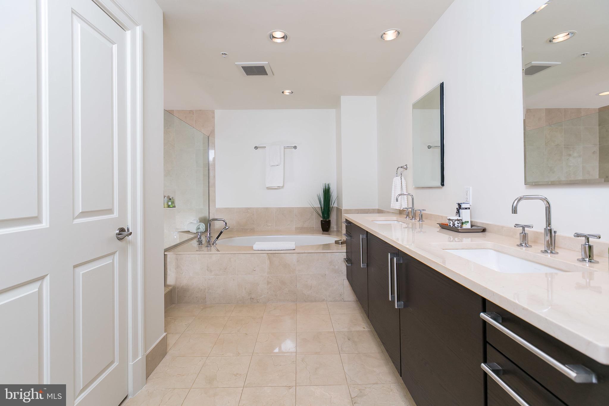 INNER HARBOR - Residential Lease