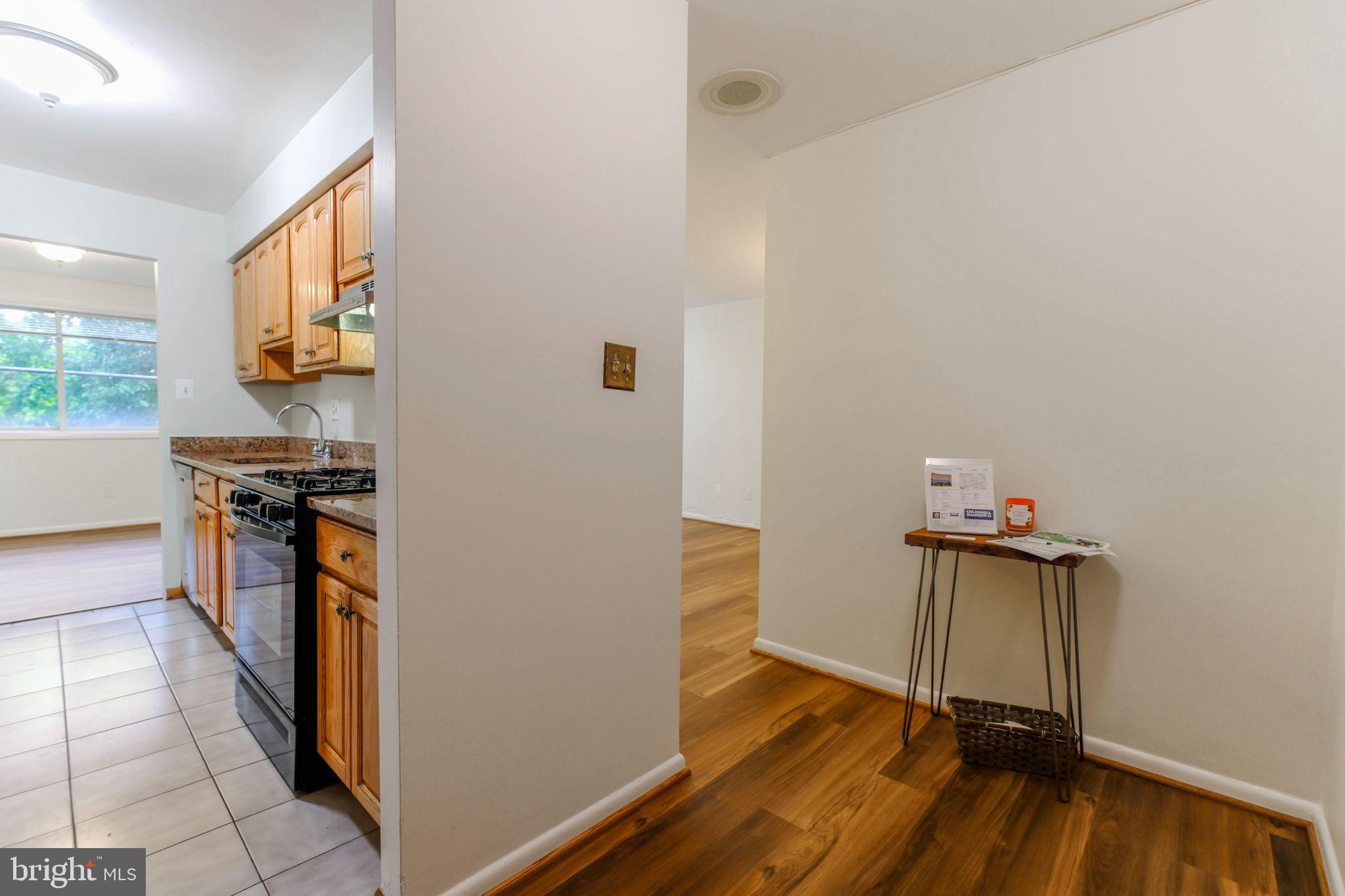 COLUMBIA KNOLL - Residential