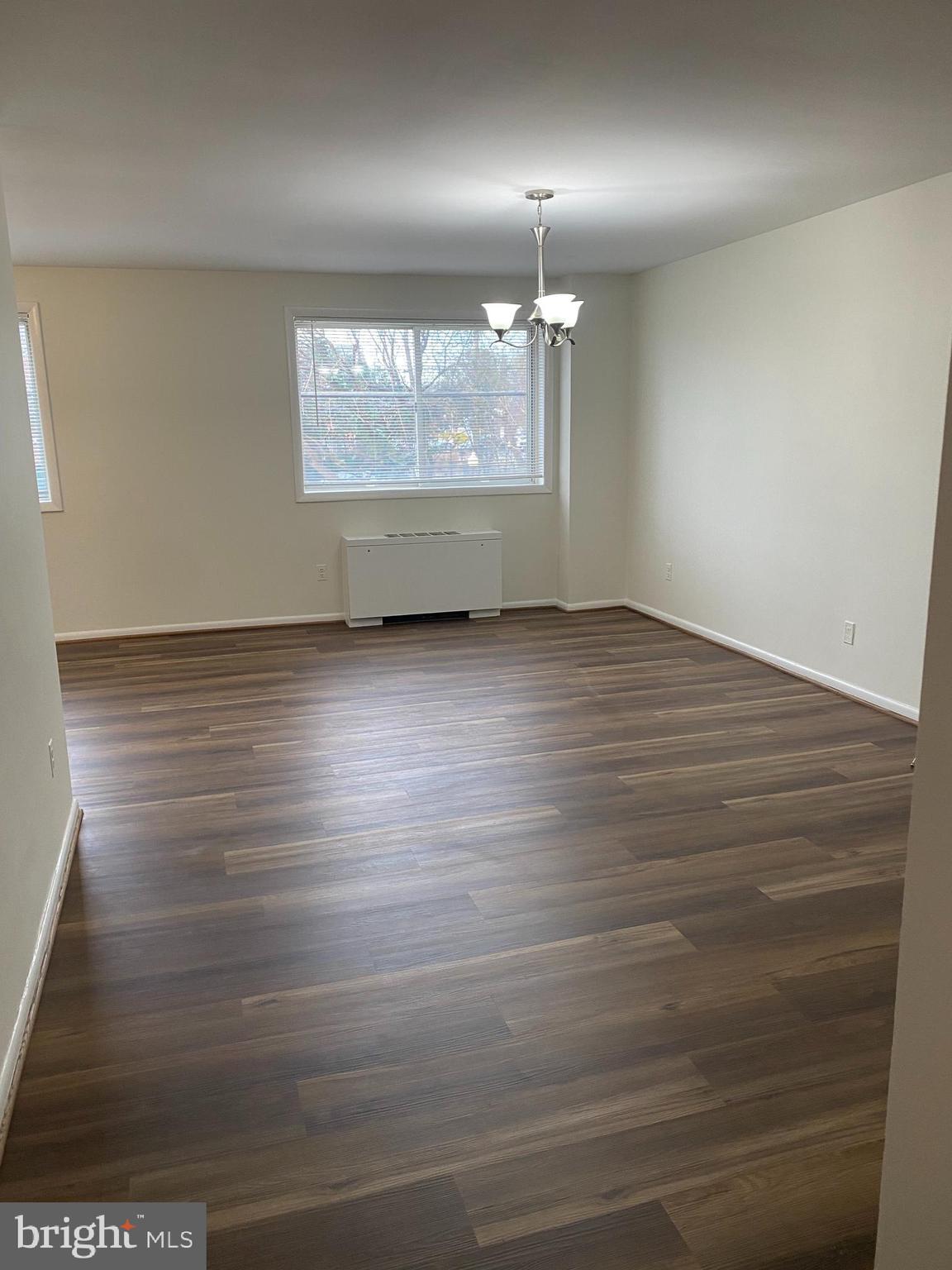 COLUMBIA KNOLL - Residential