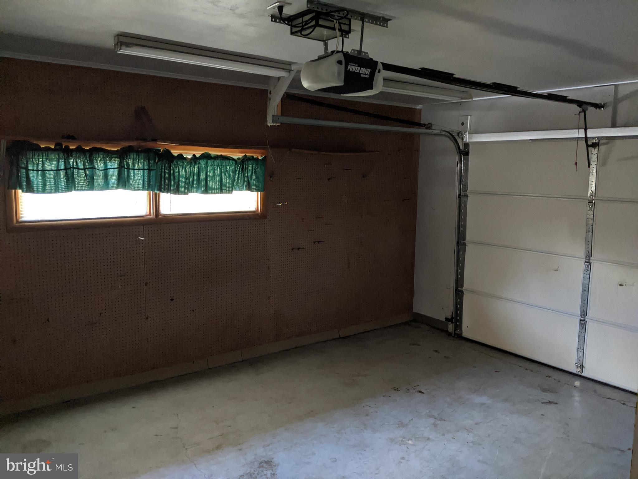 GREENBERRY HILLS - Residential