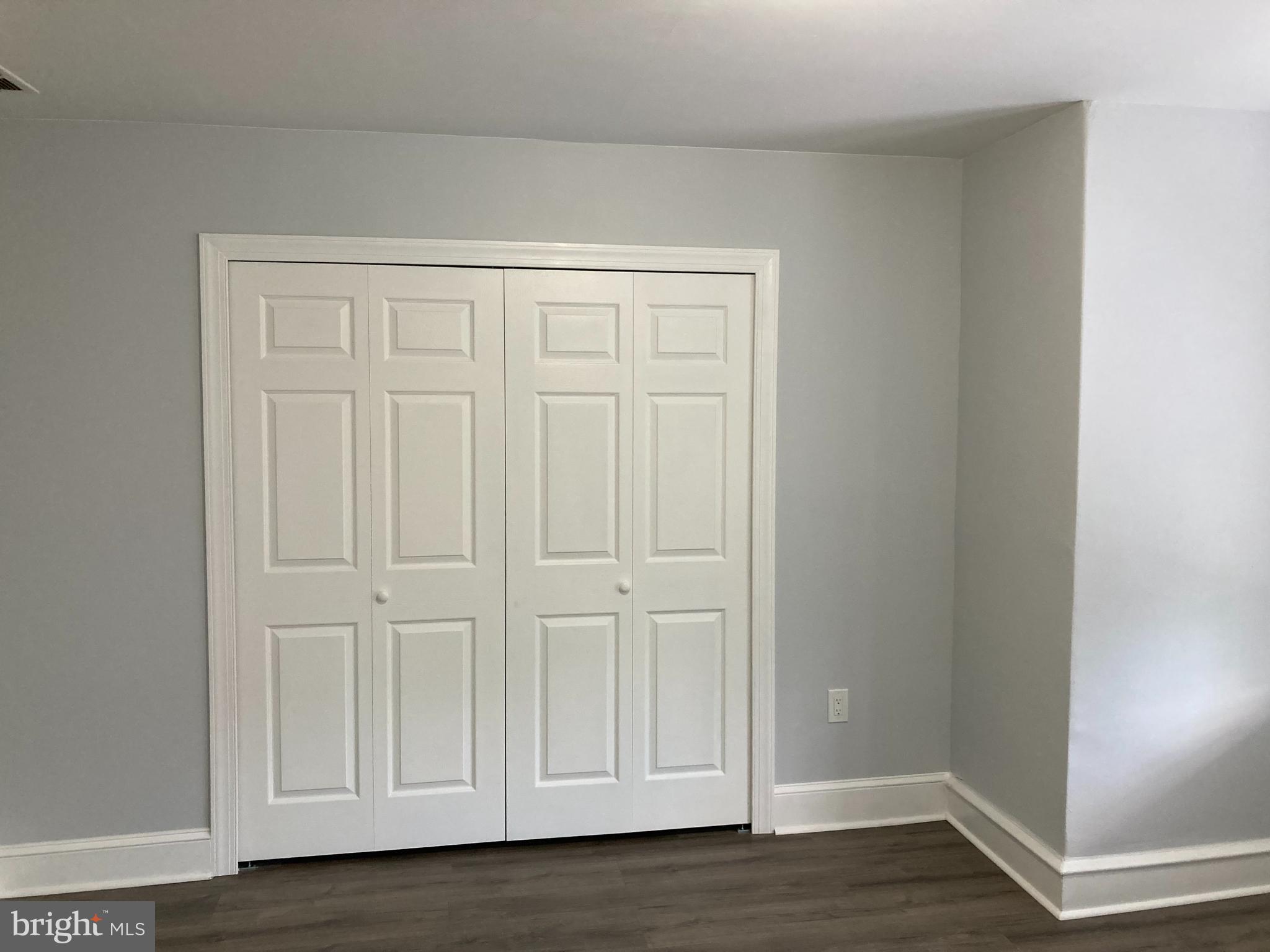 OXFORD CIRCLE - Residential