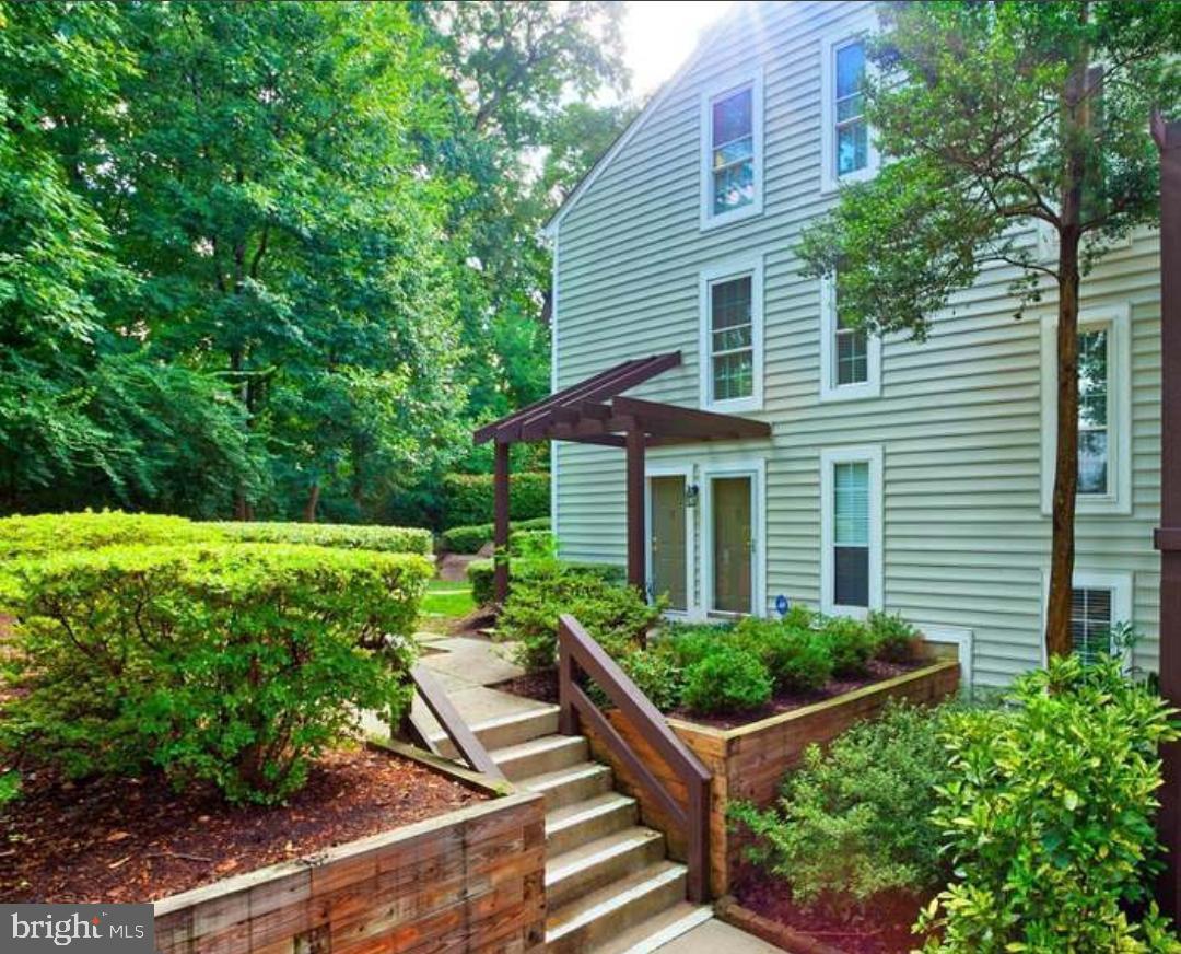 10198 OAKTON TERRACE ROAD