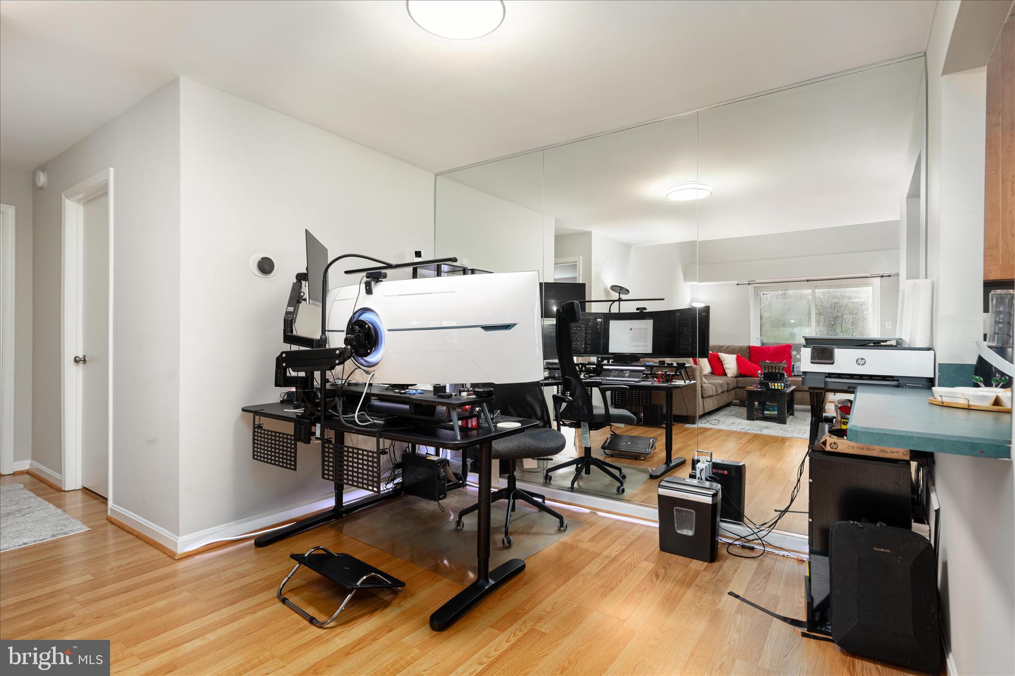 THE OAKTON - Residential