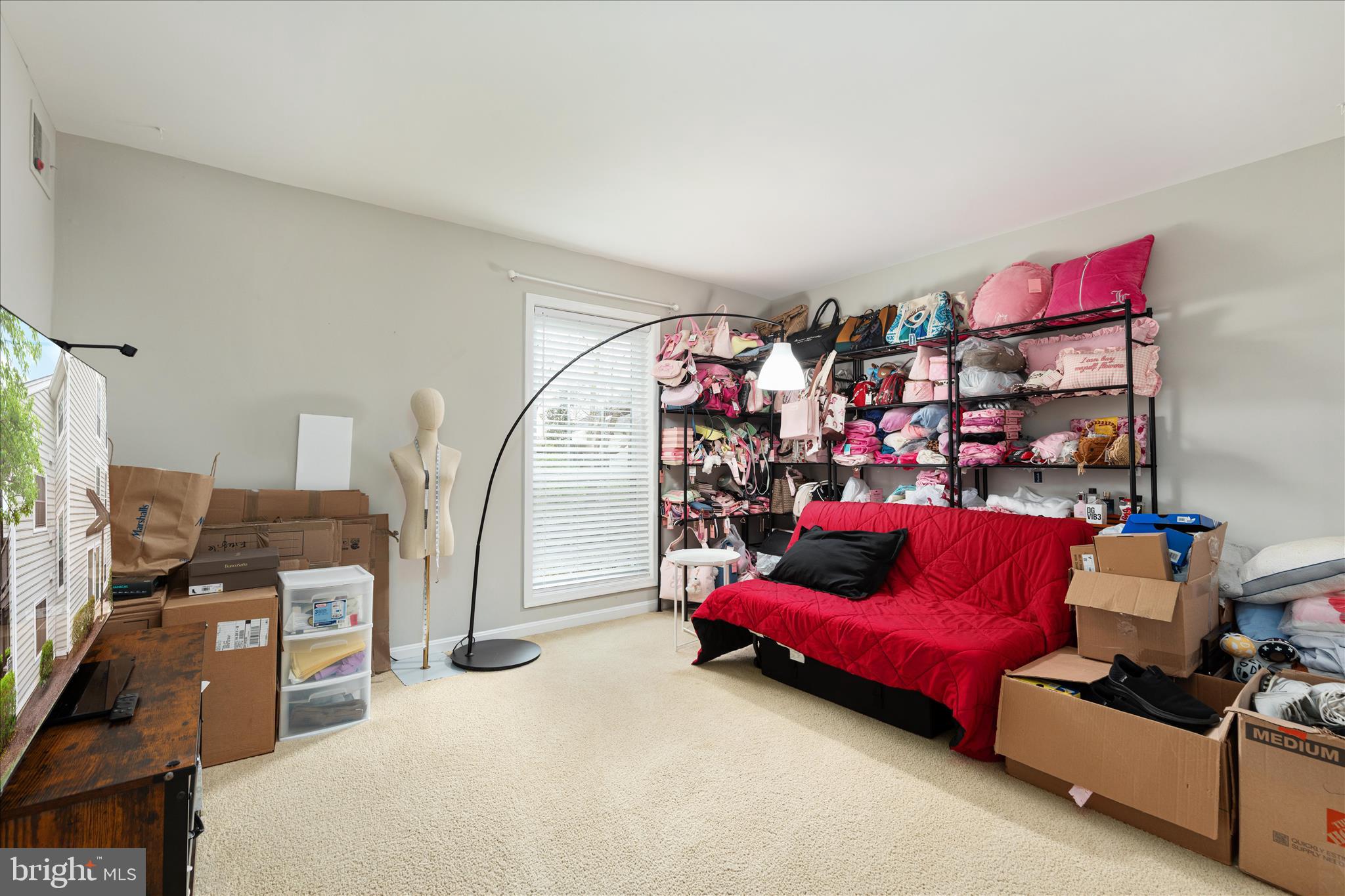 THE OAKTON - Residential