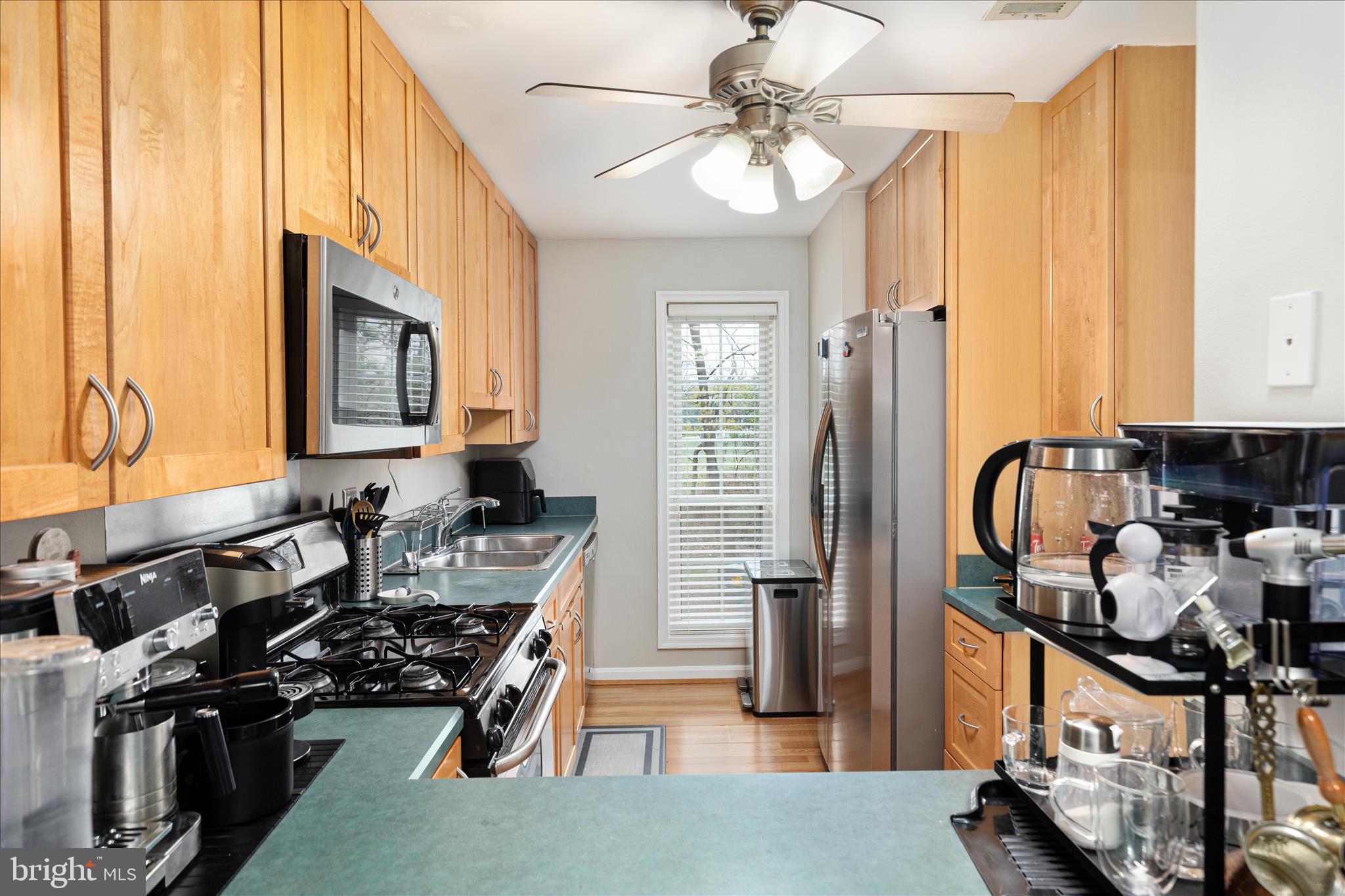 THE OAKTON - Residential