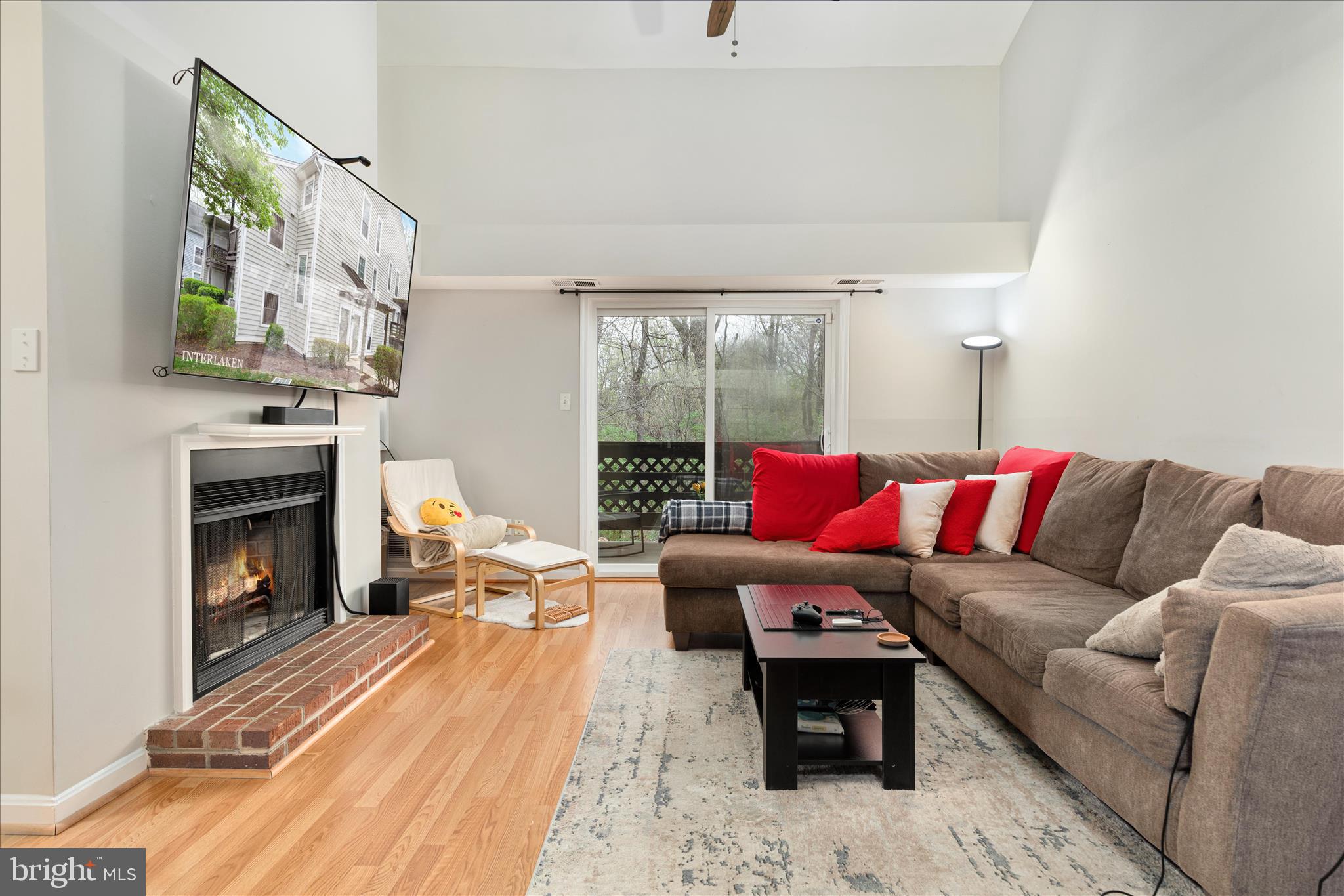 THE OAKTON - Residential