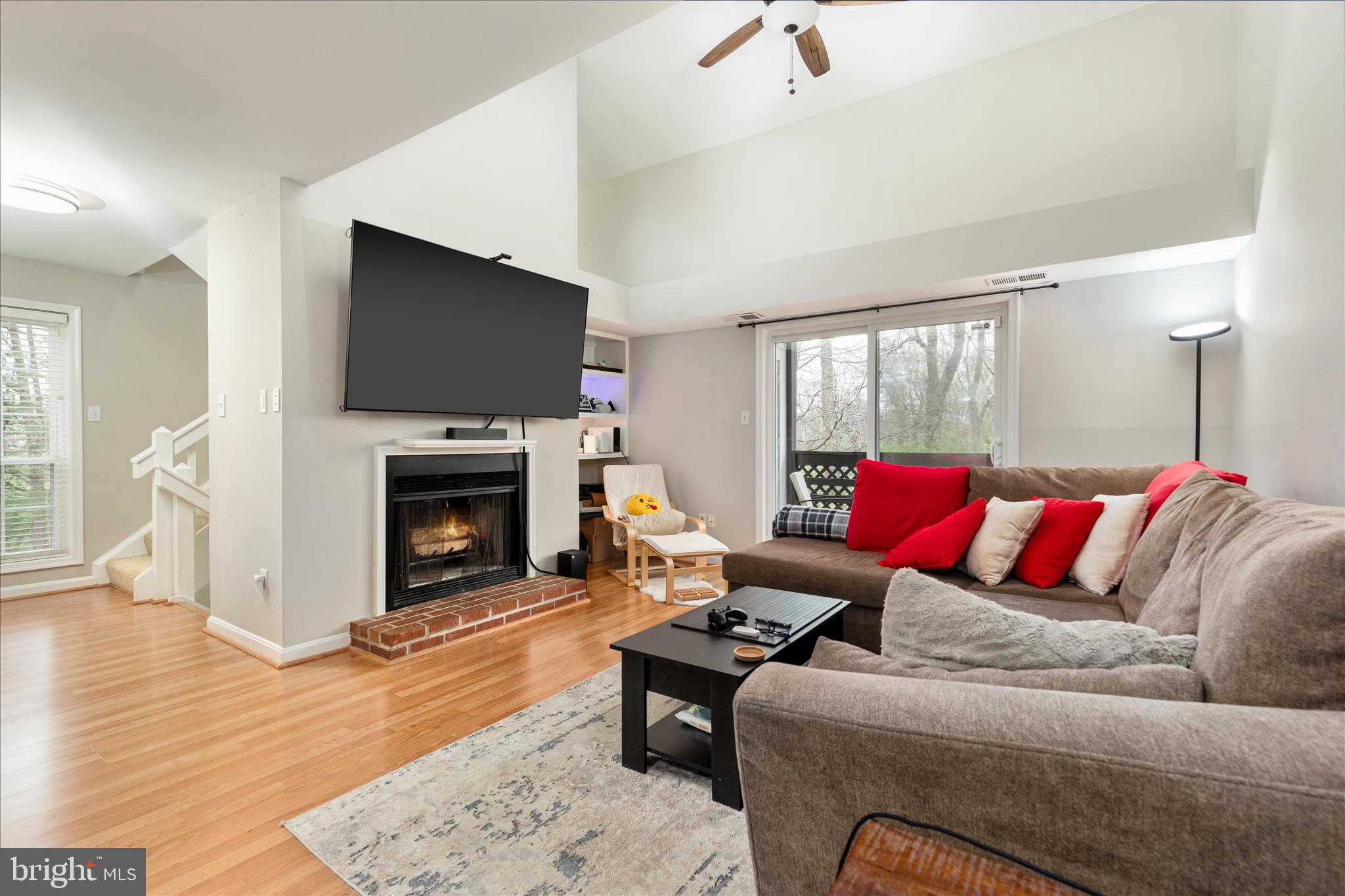 THE OAKTON - Residential