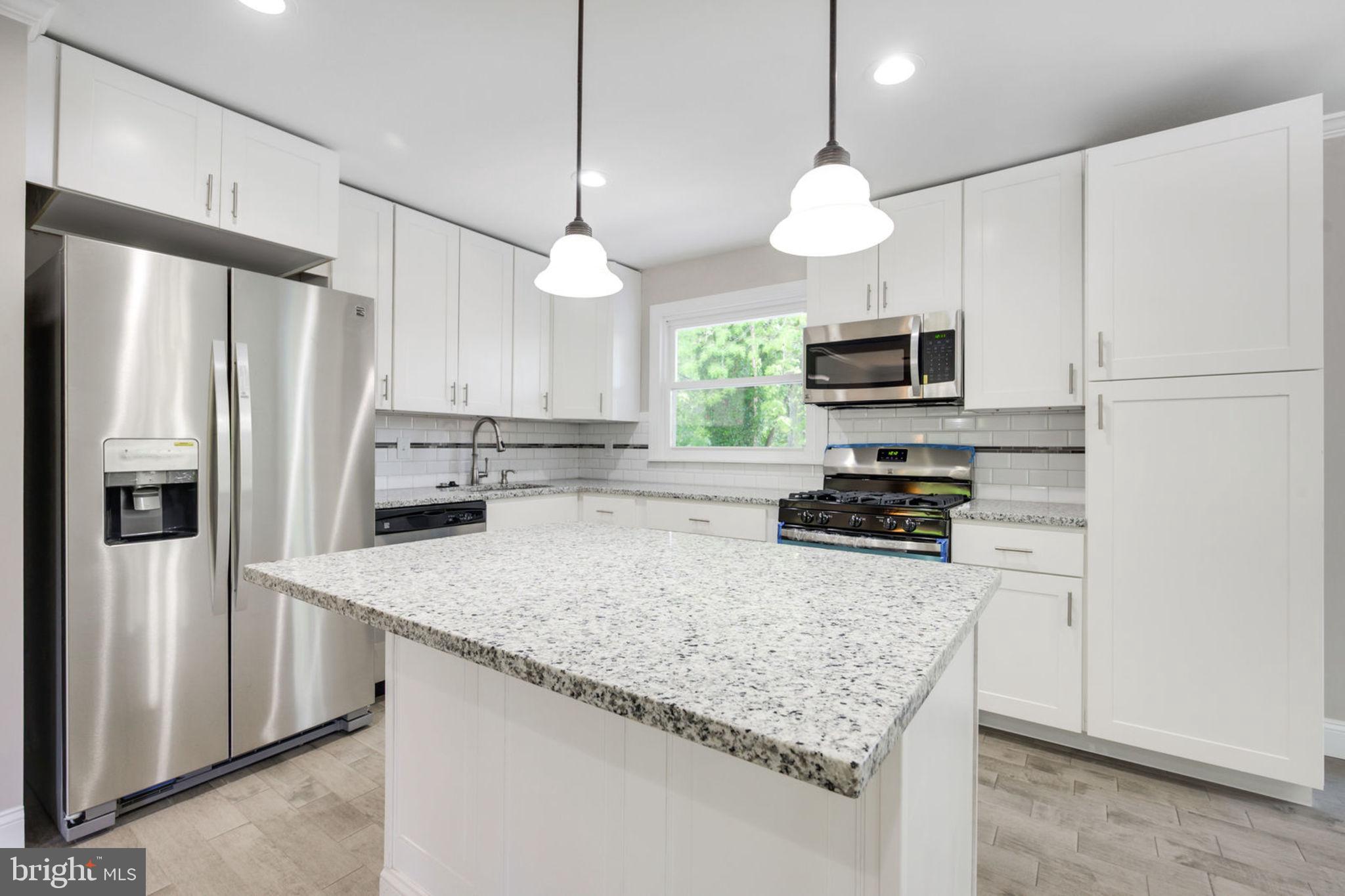 DALE CITY - Residential