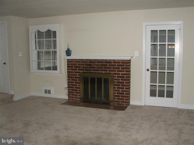 ARLINGTON HEIGHTS - Residential Lease