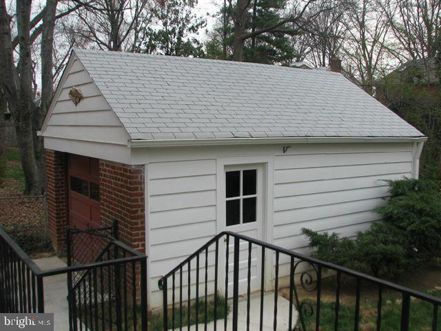 ARLINGTON HEIGHTS - Residential Lease