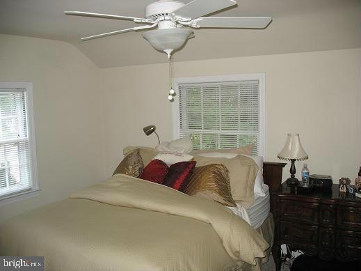 ARLINGTON HEIGHTS - Residential Lease