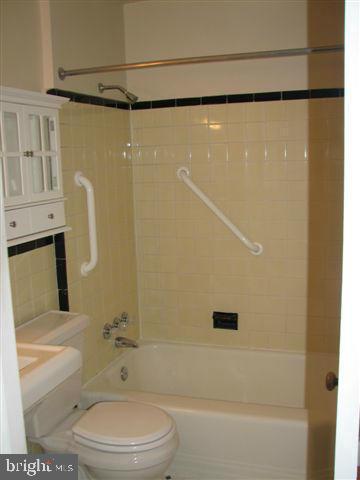 ARLINGTON HEIGHTS - Residential Lease