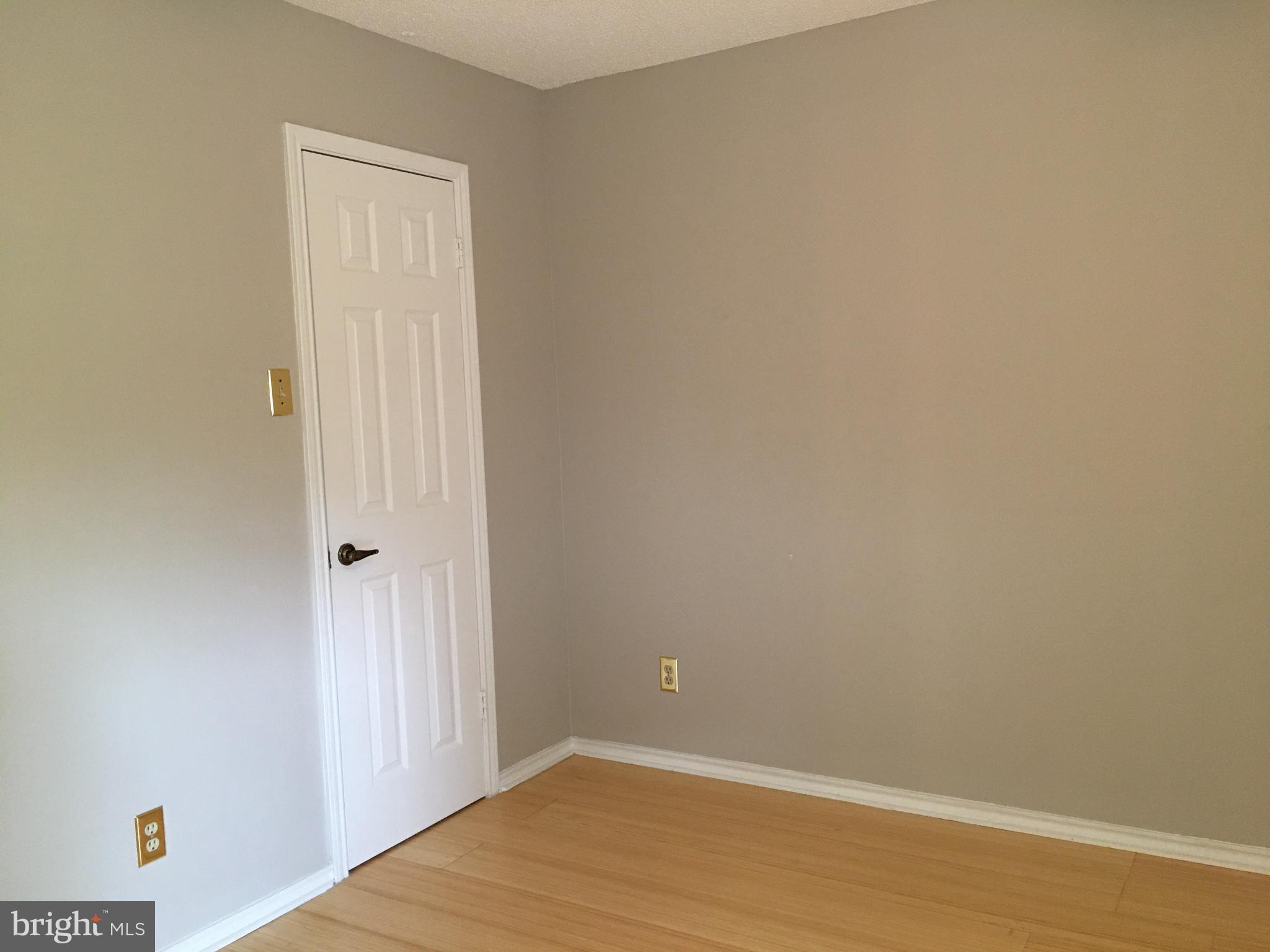 FOUNTAINS AT MCLEAN - Residential Lease