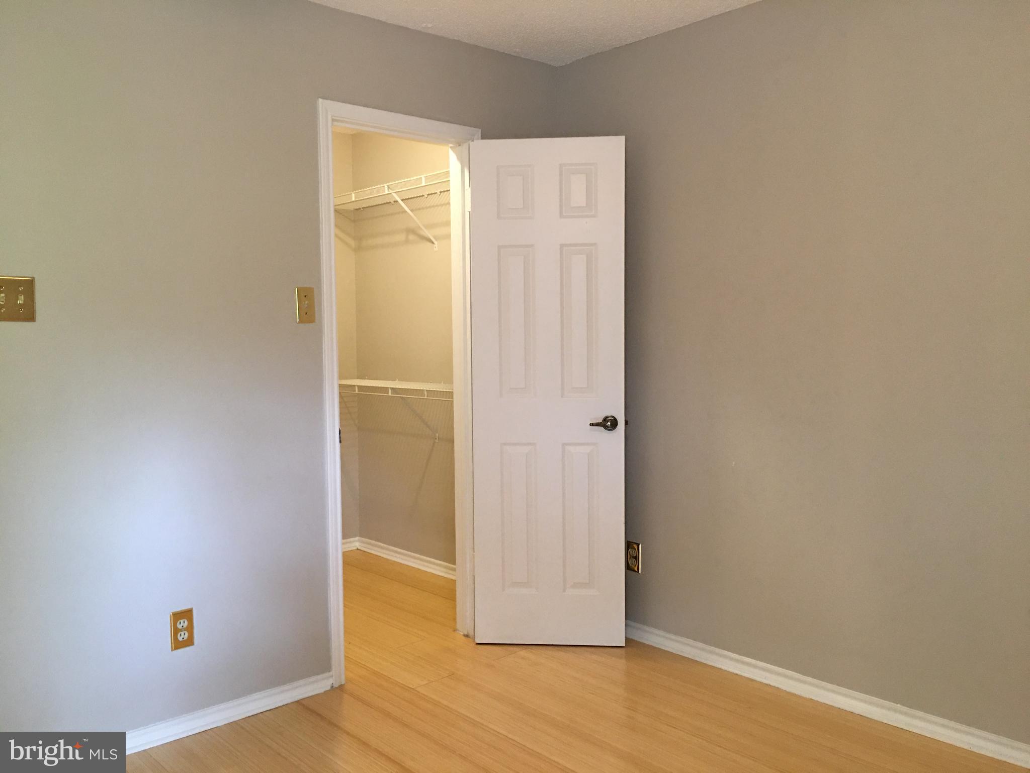 FOUNTAINS AT MCLEAN - Residential Lease