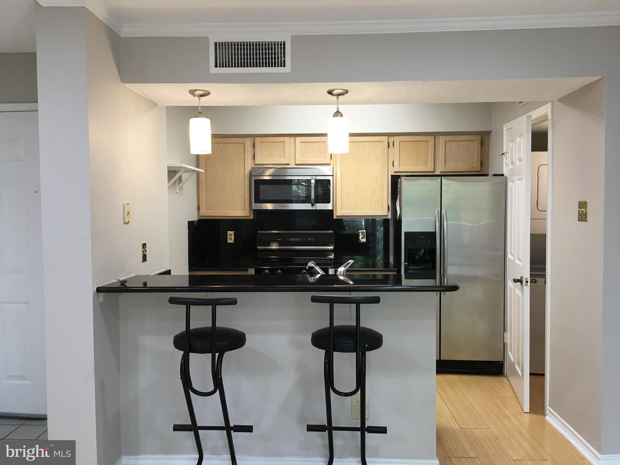 FOUNTAINS AT MCLEAN - Residential Lease