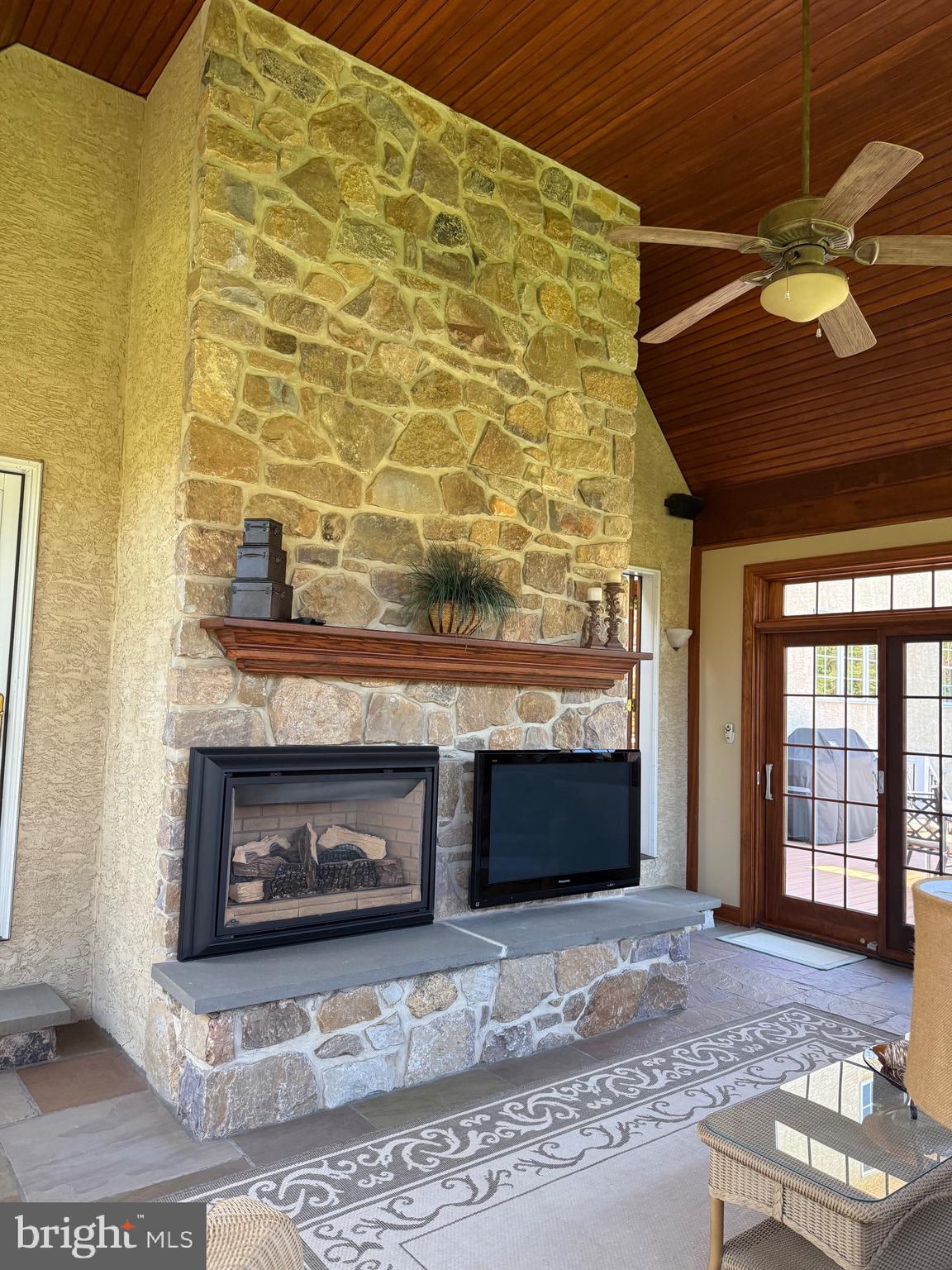 GWYNEDD HILL - Residential