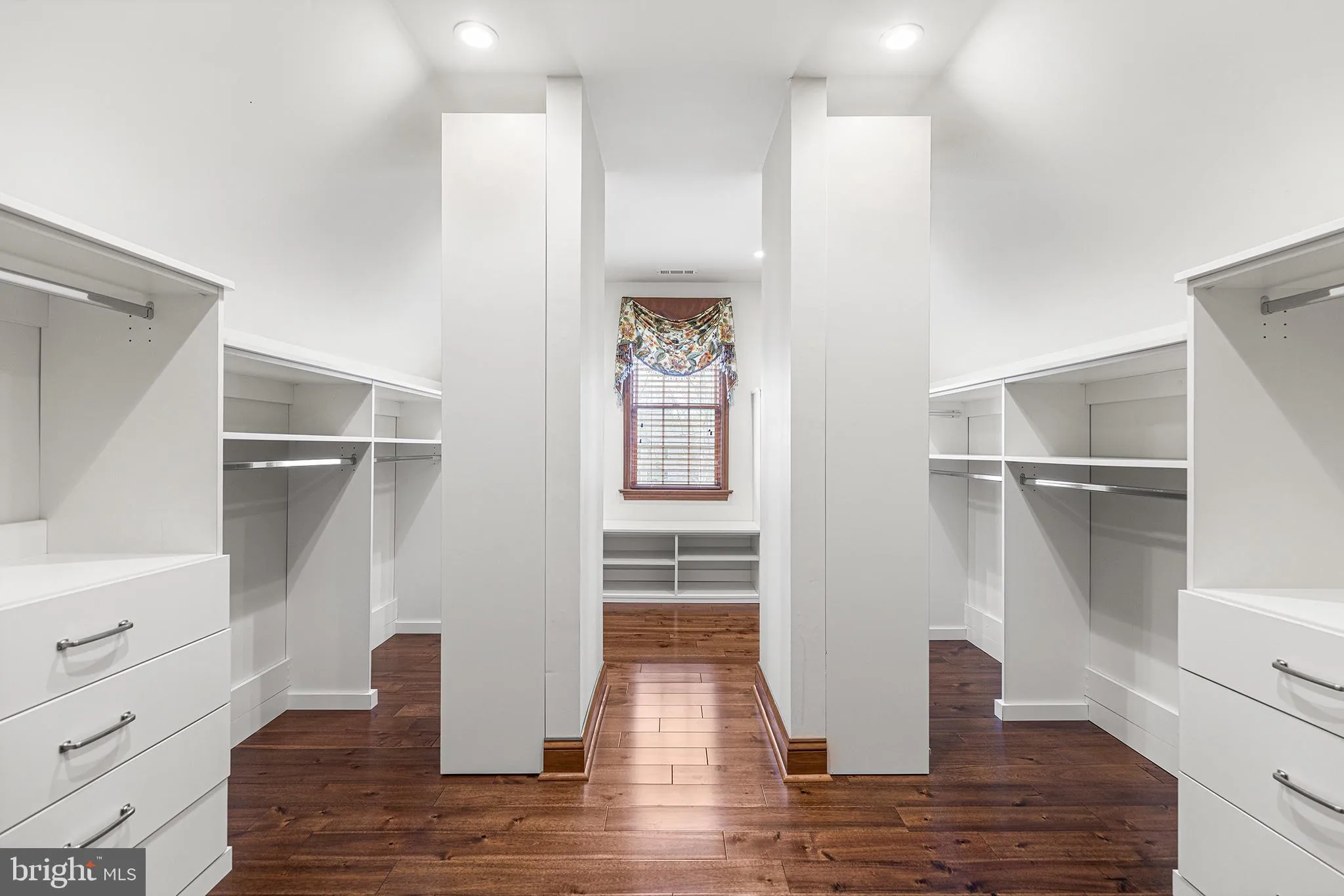 Ambler, Pennsylvania 19002, United States, 5 Bedrooms Bedrooms, ,7 BathroomsBathrooms,Residential,Contingent,109101