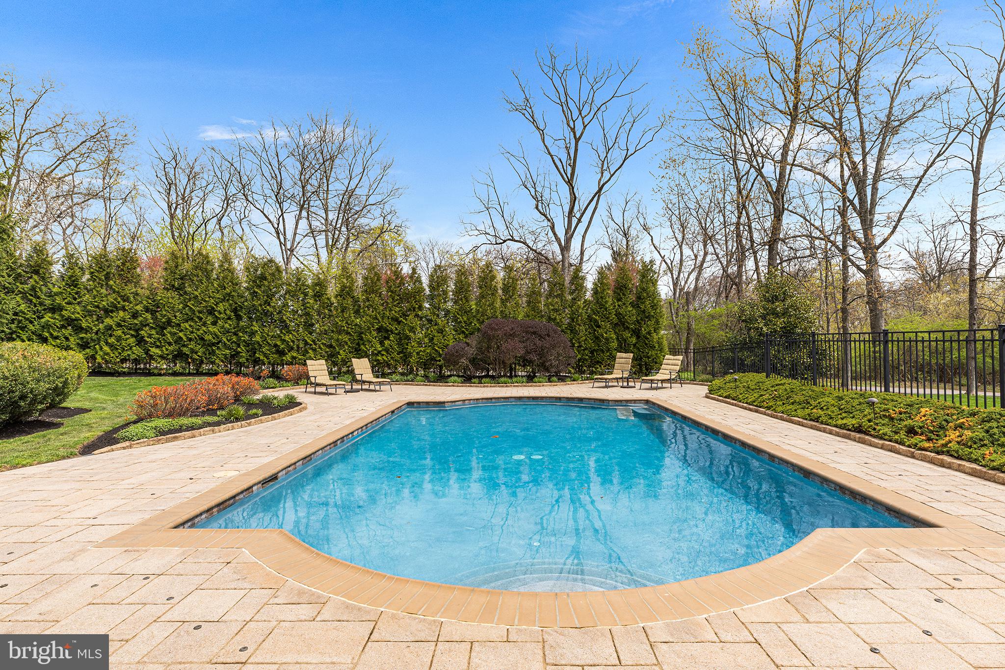 GWYNEDD HILL - Residential