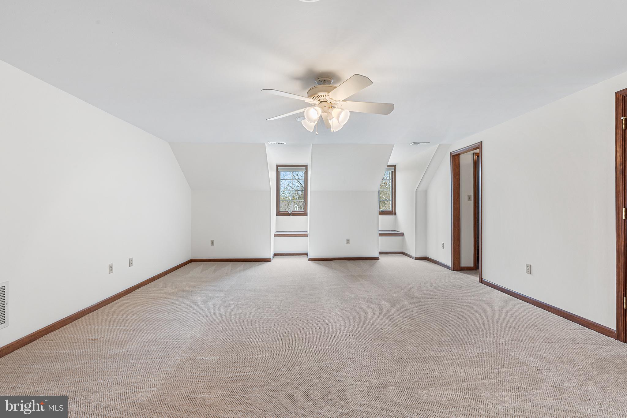 GWYNEDD HILL - Residential