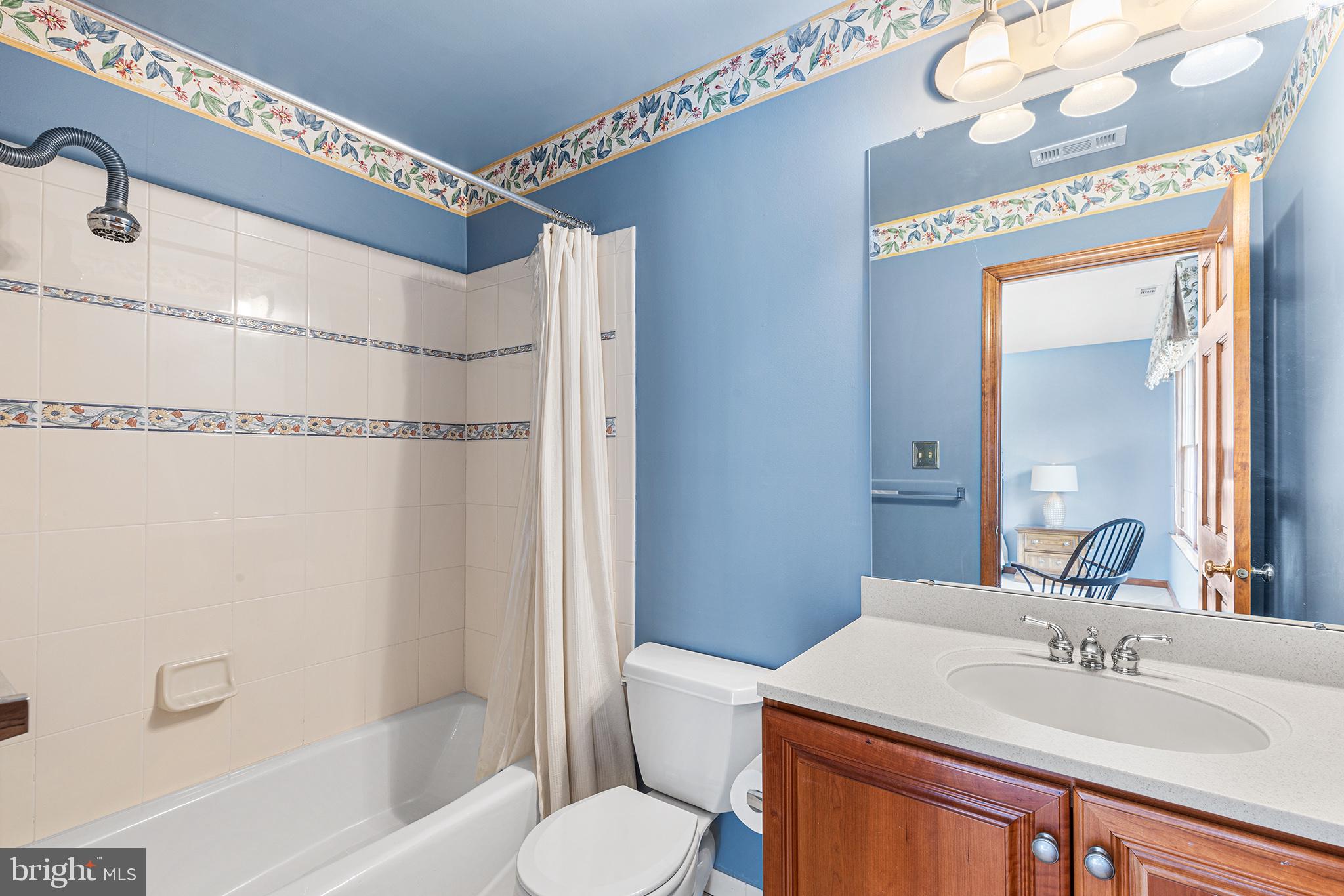 GWYNEDD HILL - Residential