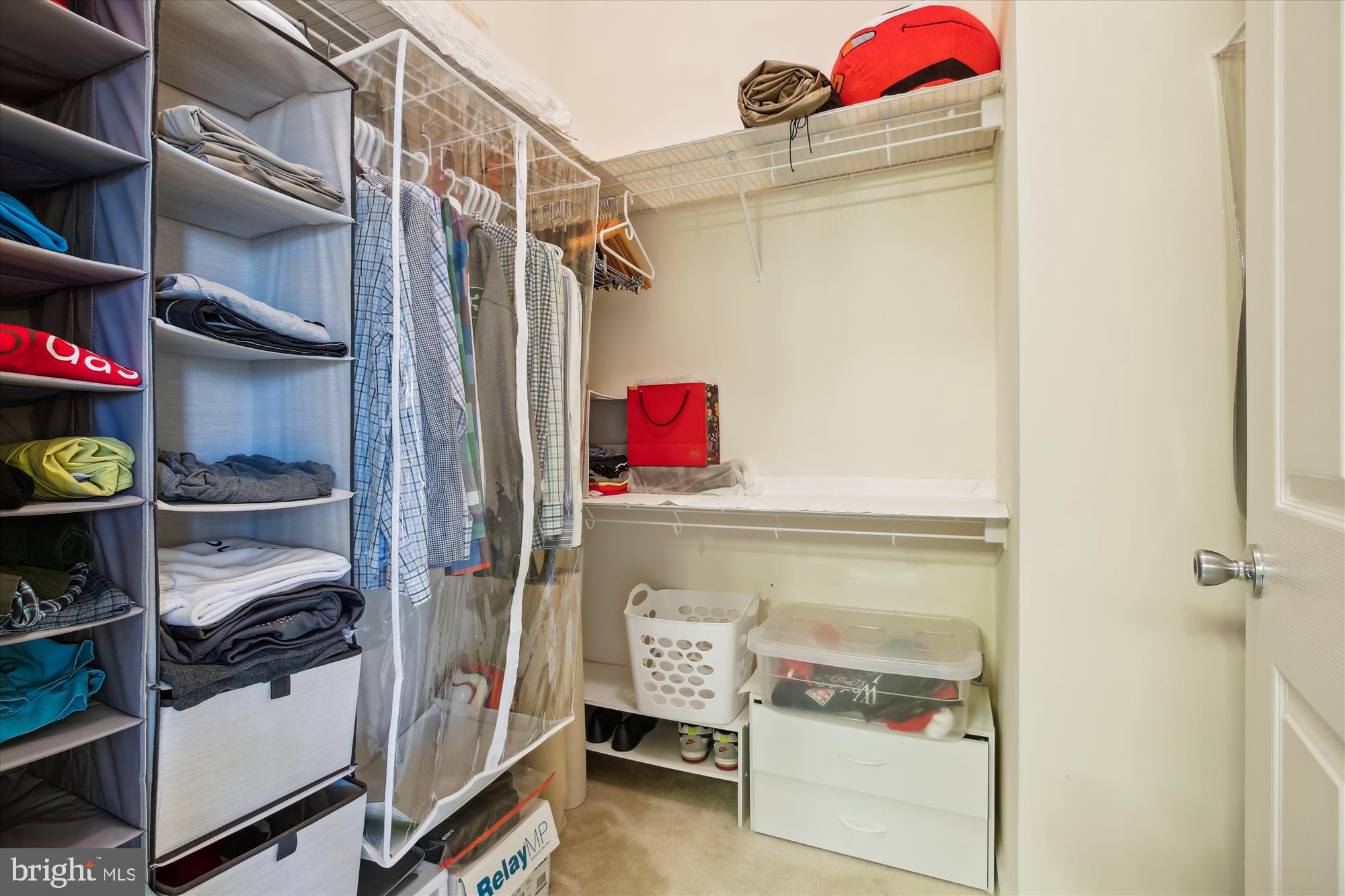 THE COLONNADE AT KENTLANDS - Residential