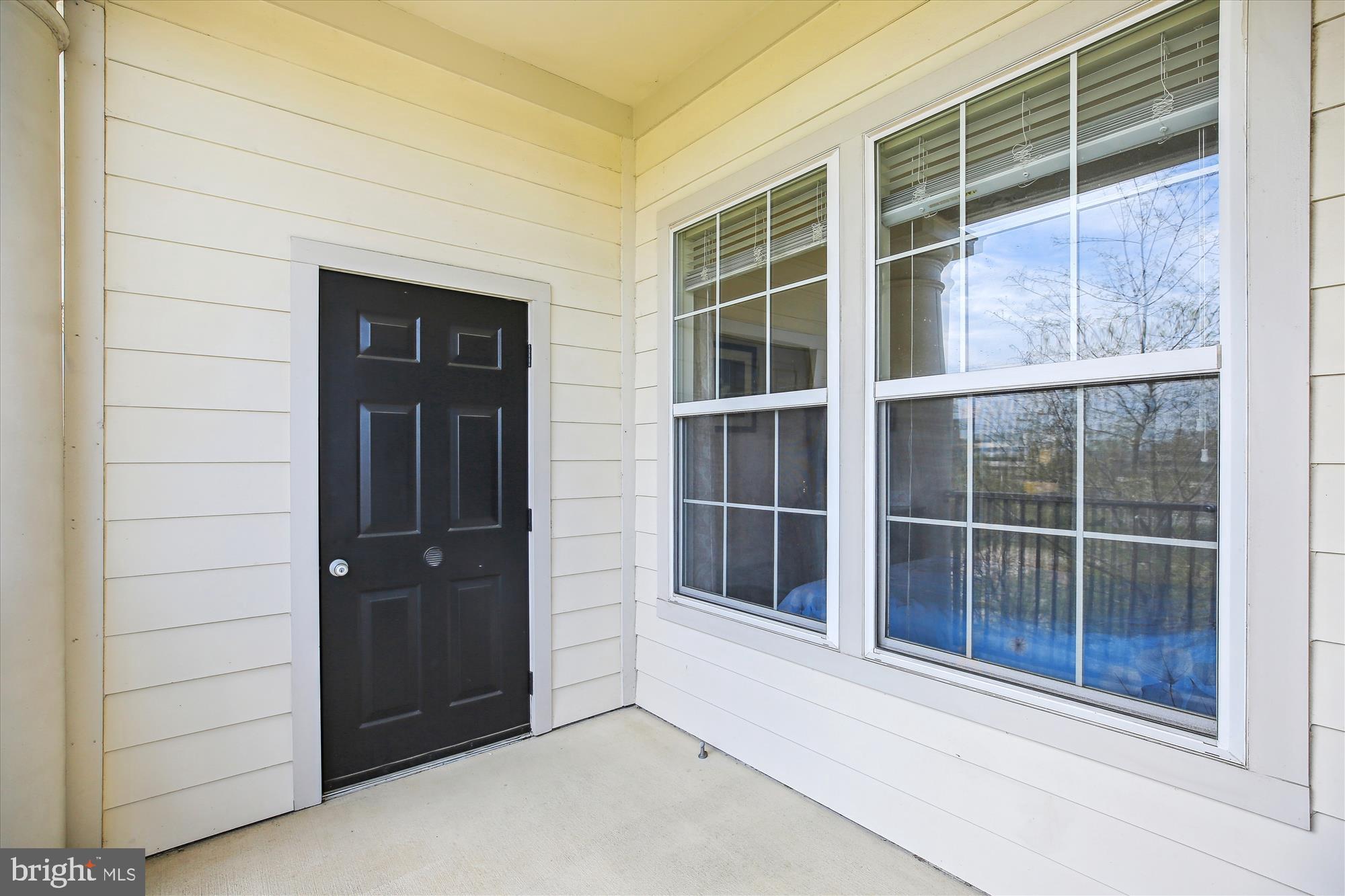 THE COLONNADE AT KENTLANDS - Residential