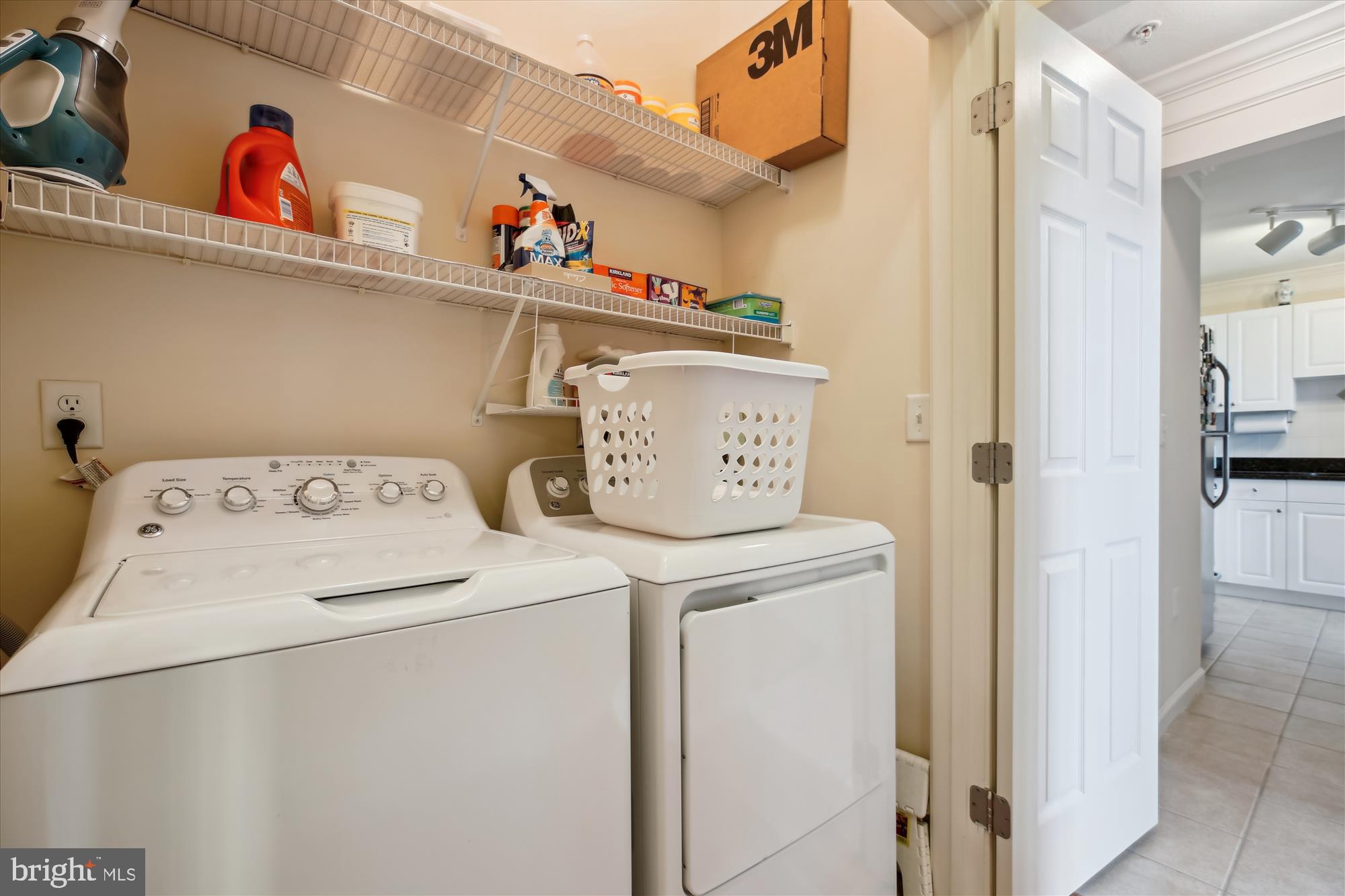 THE COLONNADE AT KENTLANDS - Residential