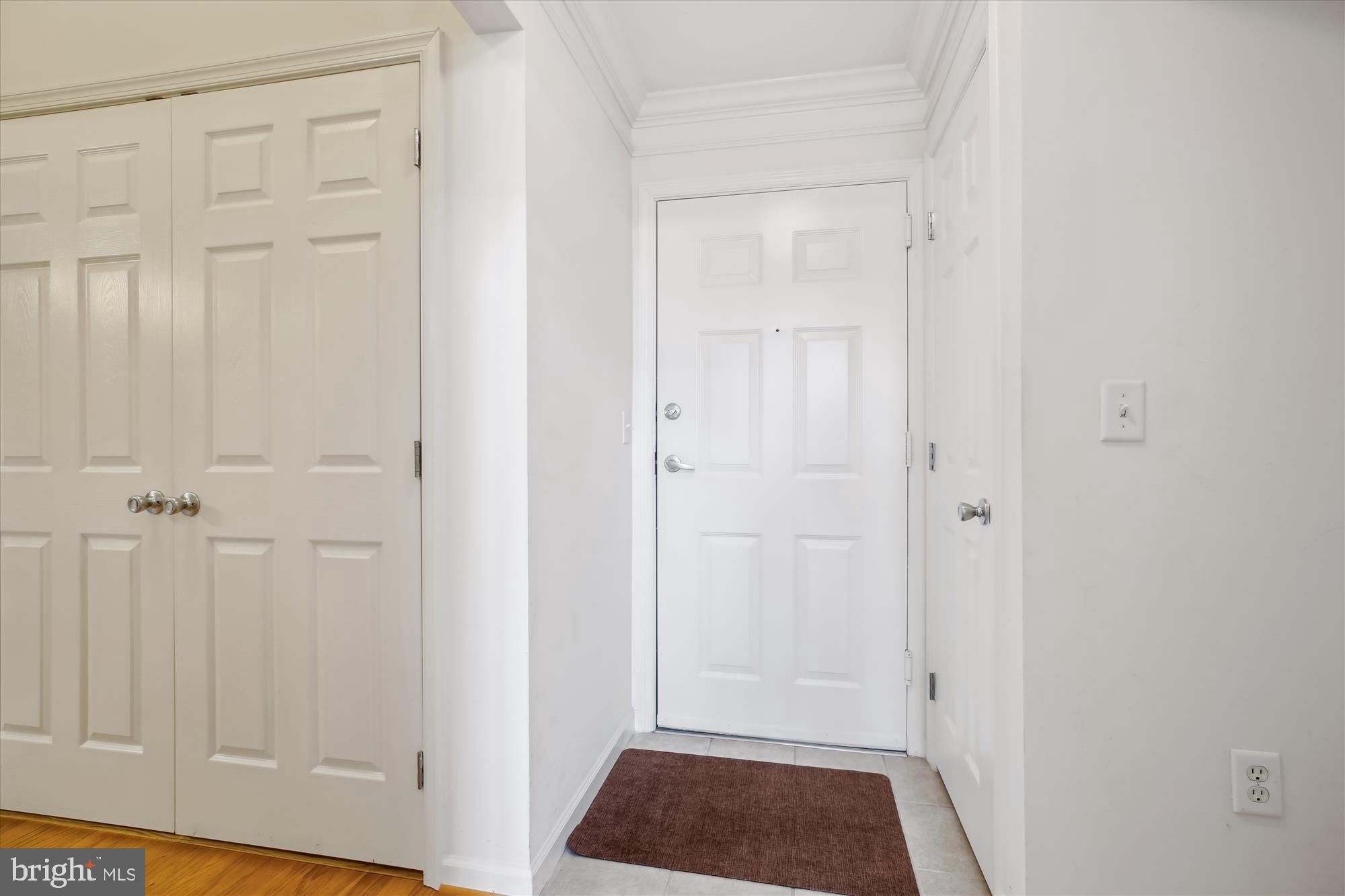 THE COLONNADE AT KENTLANDS - Residential