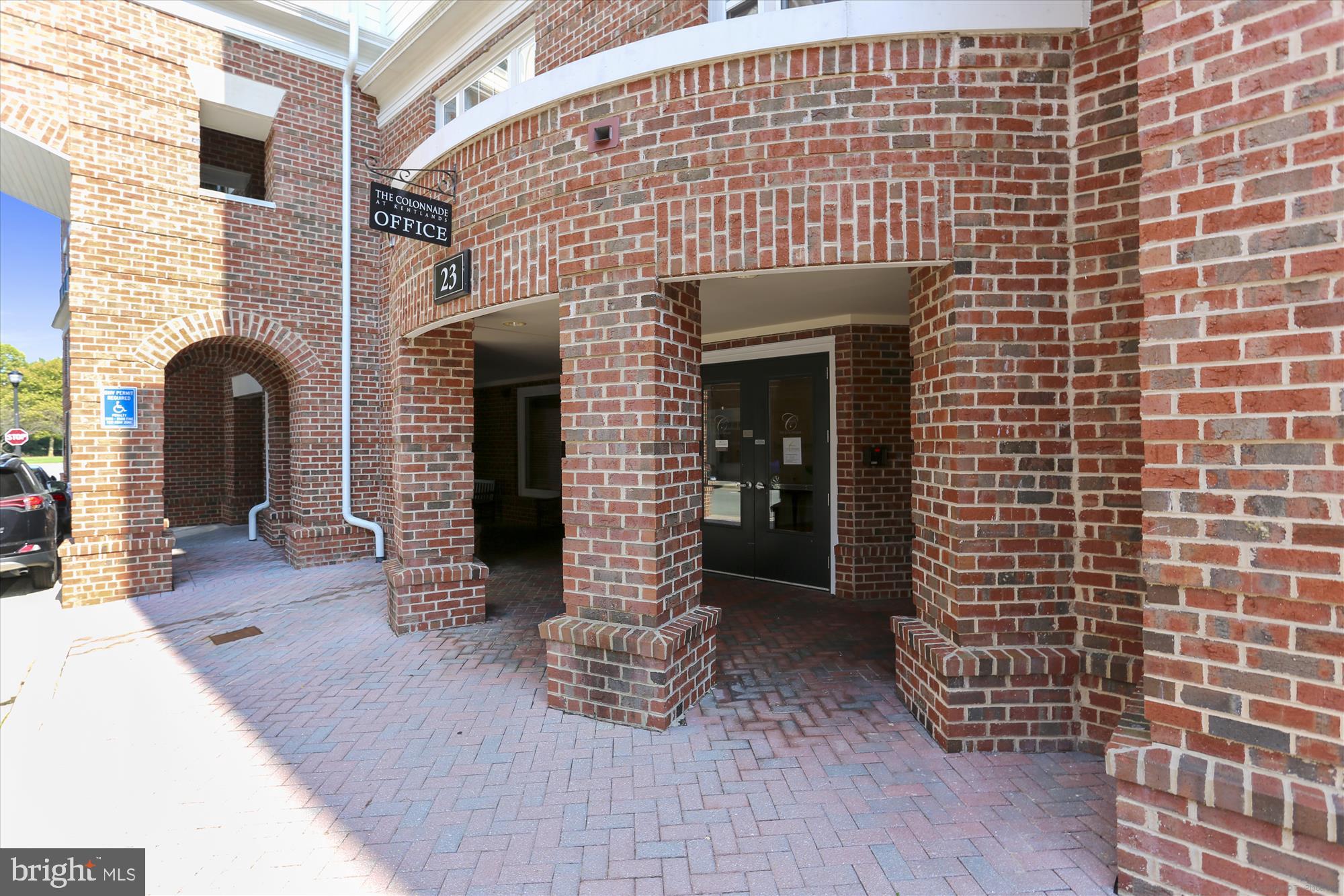 THE COLONNADE AT KENTLANDS - Residential