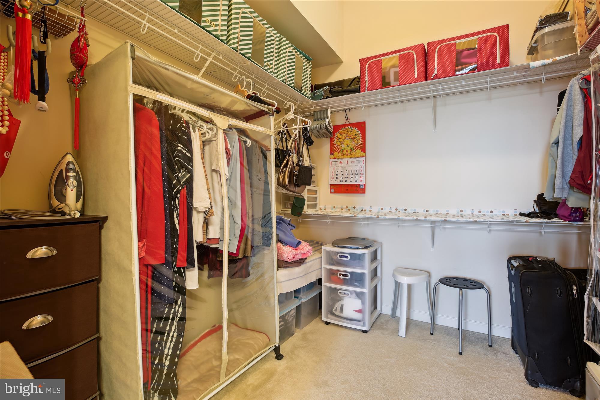 THE COLONNADE AT KENTLANDS - Residential