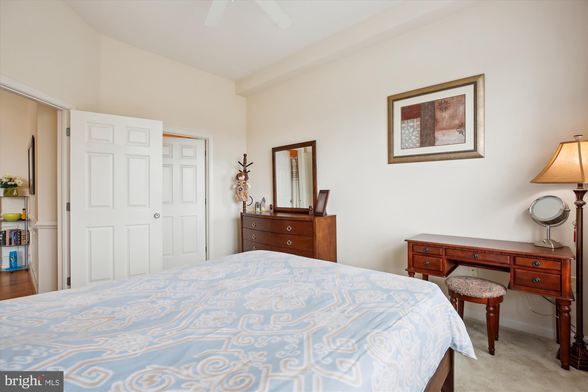 THE COLONNADE AT KENTLANDS - Residential