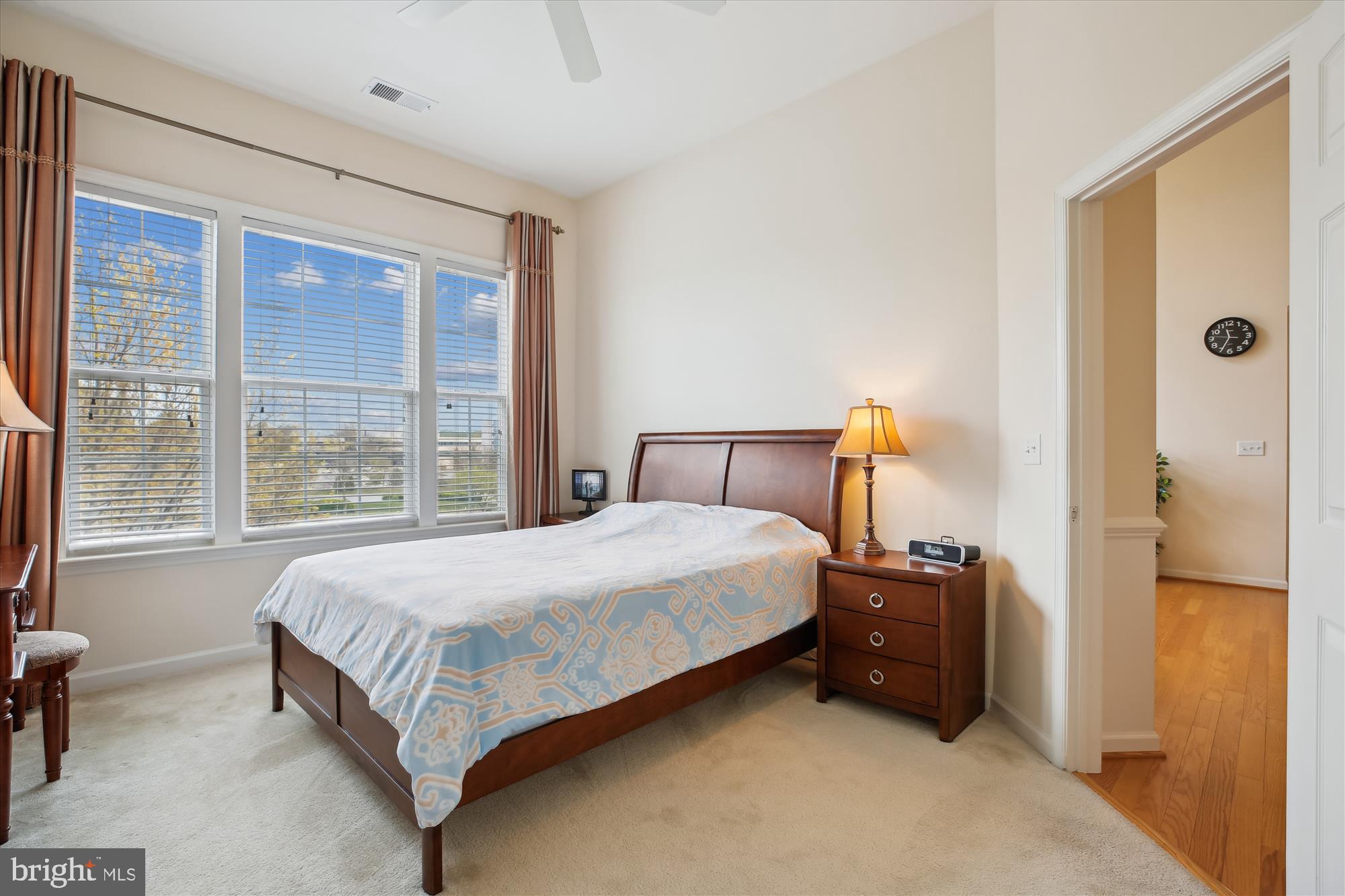 THE COLONNADE AT KENTLANDS - Residential