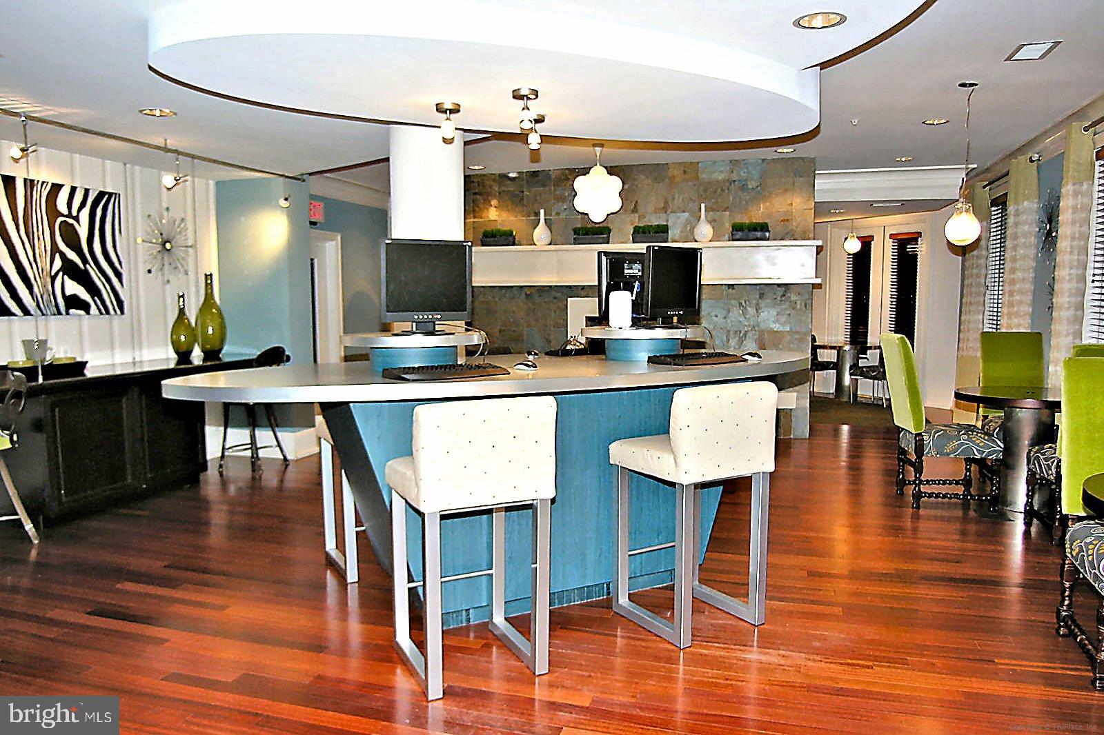 THE COLONNADE AT KENTLANDS - Residential