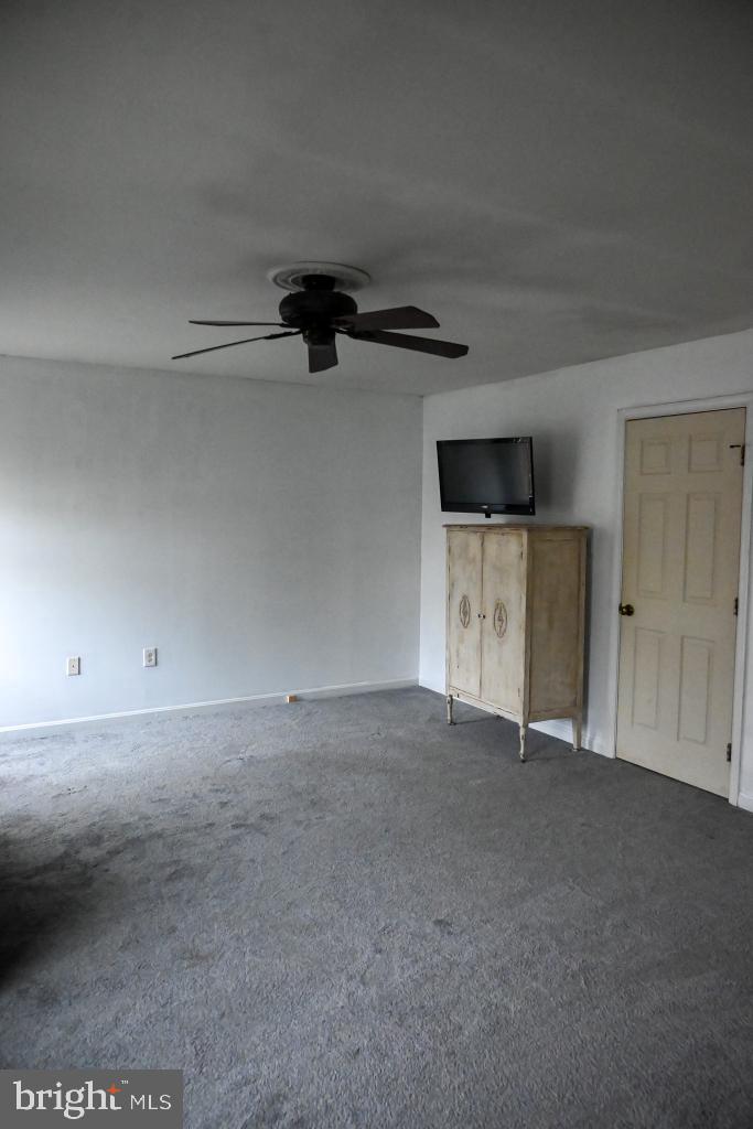 CROSSROADS - Residential