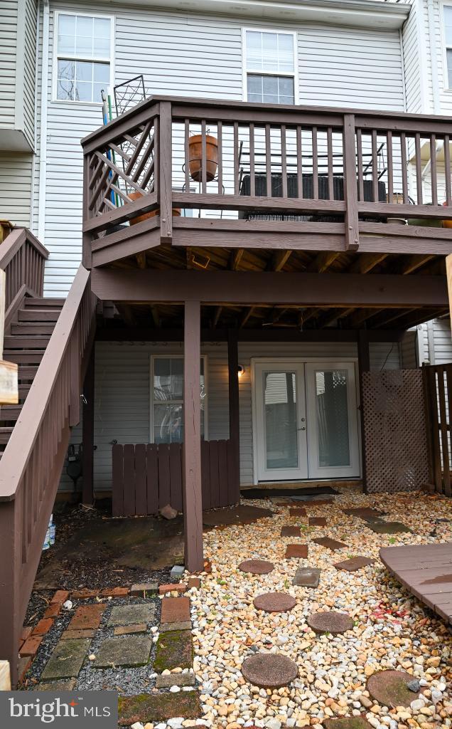 CROSSROADS - Residential