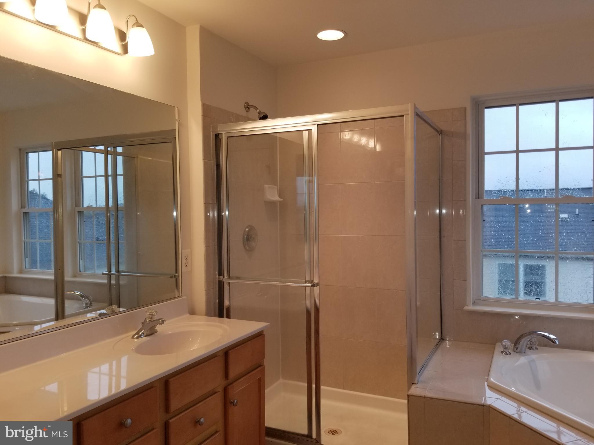 FAIRCREST NORTH - Residential Lease