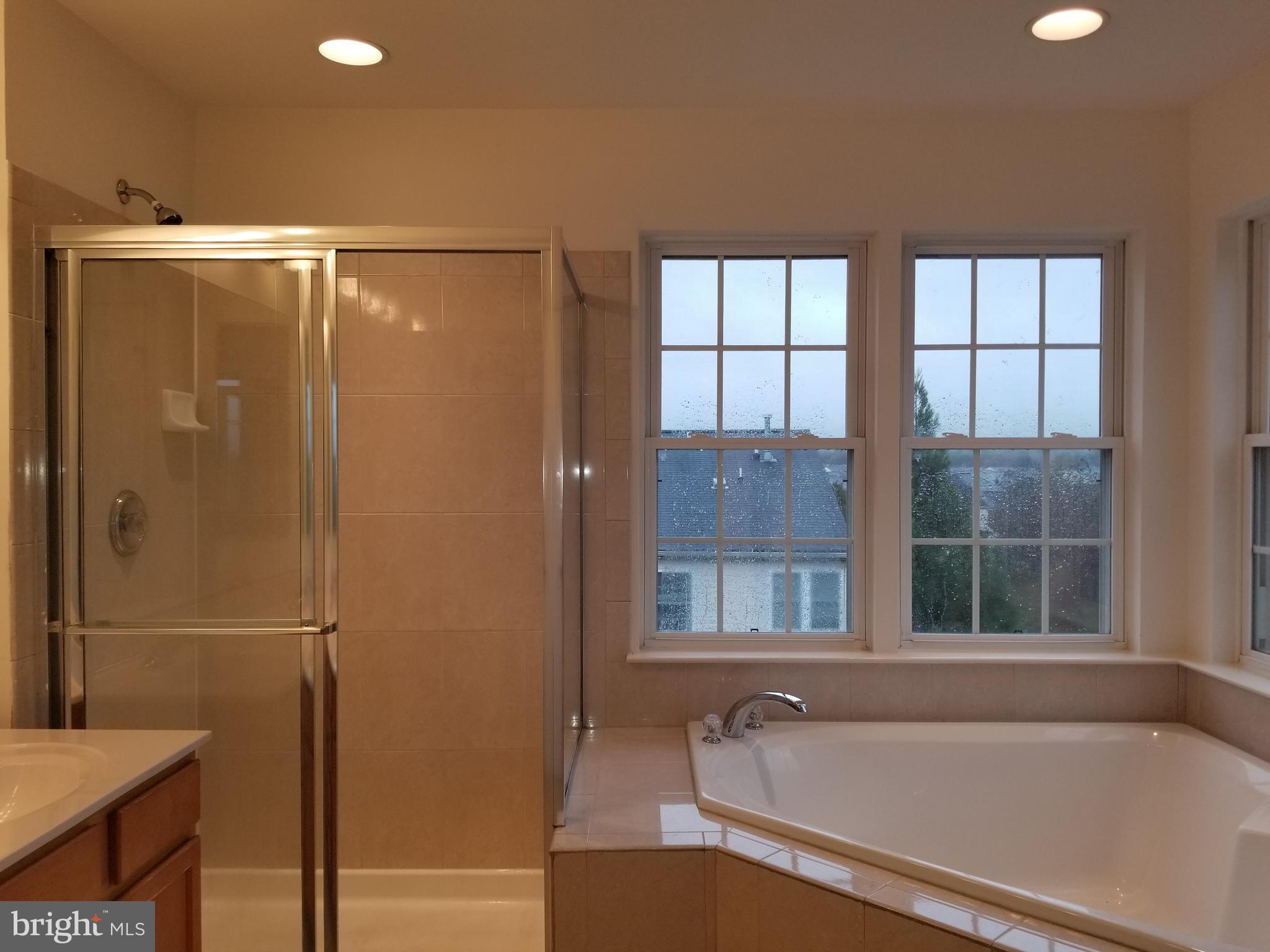 FAIRCREST NORTH - Residential Lease