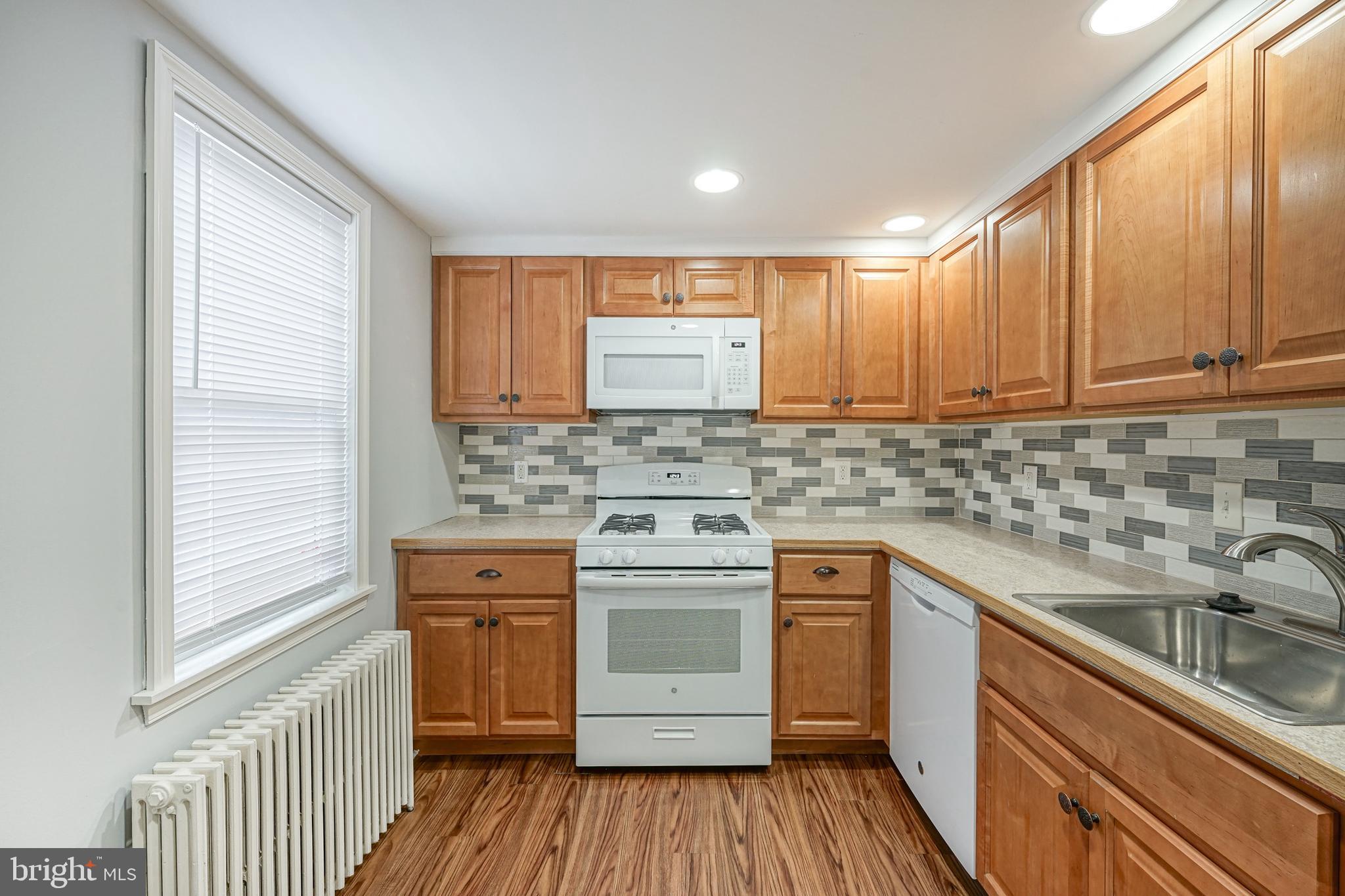 PORT RICHMOND - Residential
