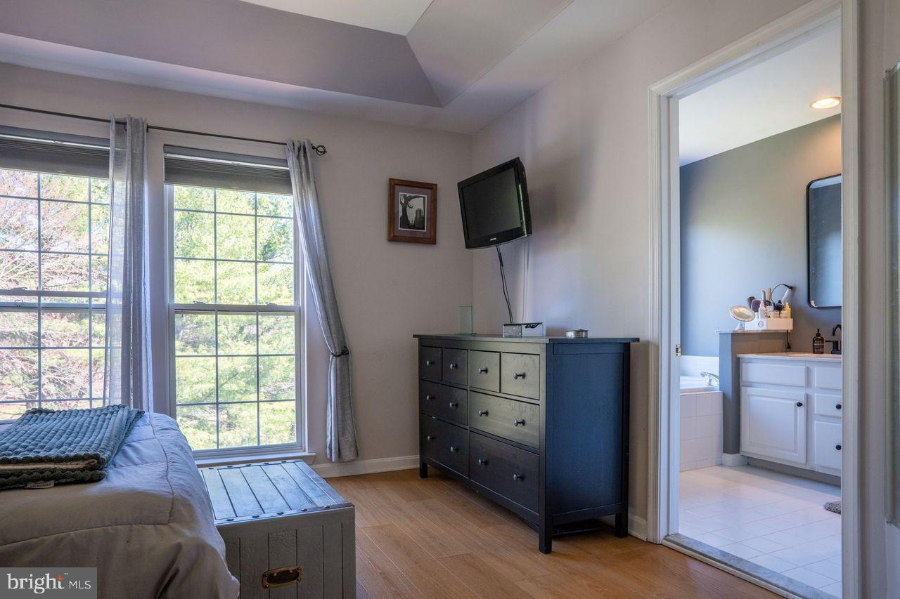 DOYLESTOWN STATION - Residential