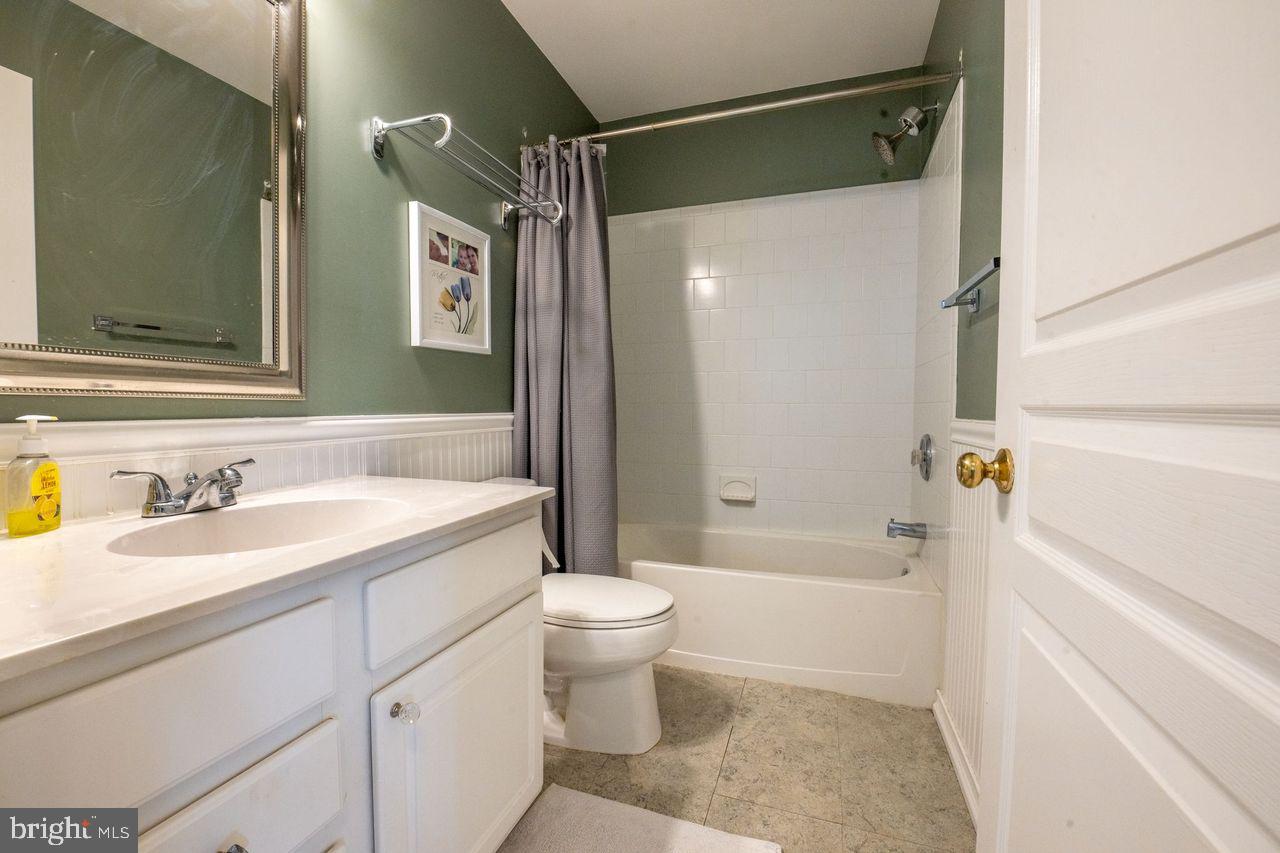 DOYLESTOWN STATION - Residential